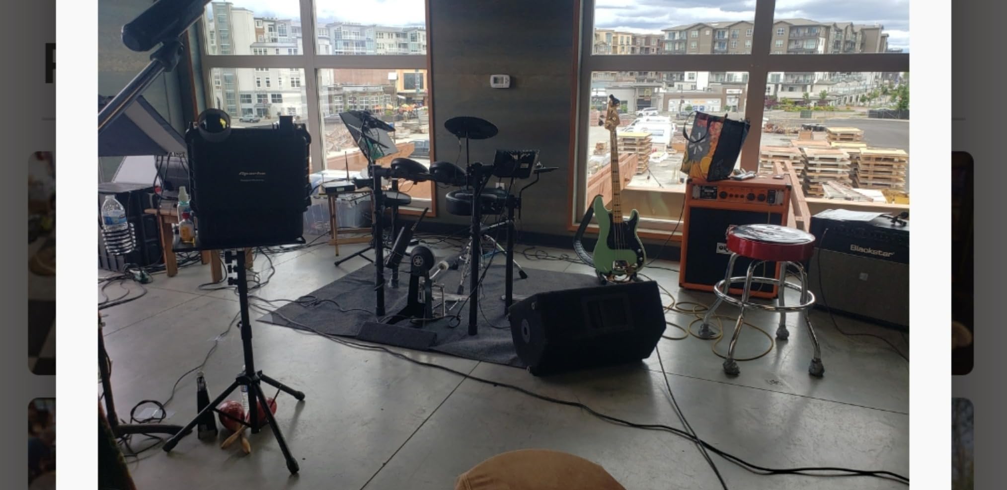 Yamaha DTX452K Electronic Drum Set with 400+ Premium Customizable Sounds, USB Audio/MIDI, 3-Zone Snare Pad, Quiet Pads, Kick Tower and Pedal, Smart App Included customer photo 1