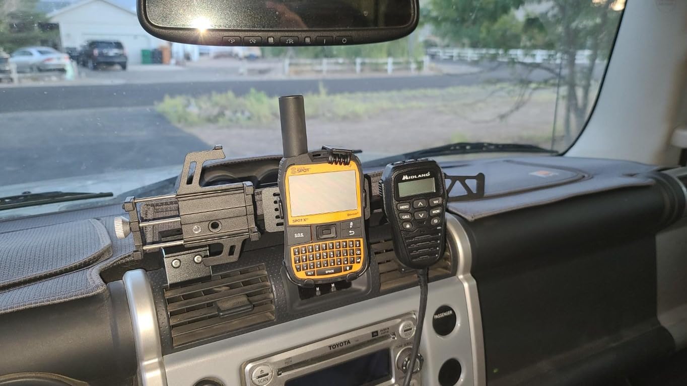 SPOT X with Bluetooth 2-Way Satellite Messenger | SOS Protection | Handheld Portable 2-Way GPS Messenger for Hiking, Camping, Cars customer photo 2