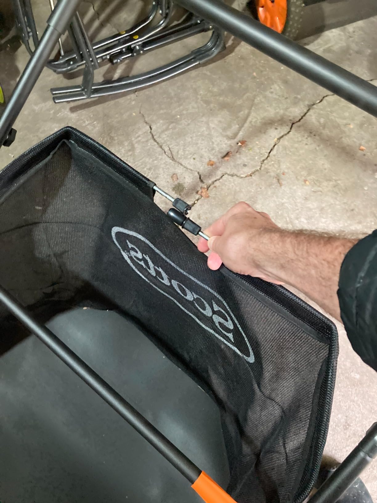 Scotts Outdoor Power Tools LSW70026S 26-Inch Push Lawn Sweeper customer photo 2