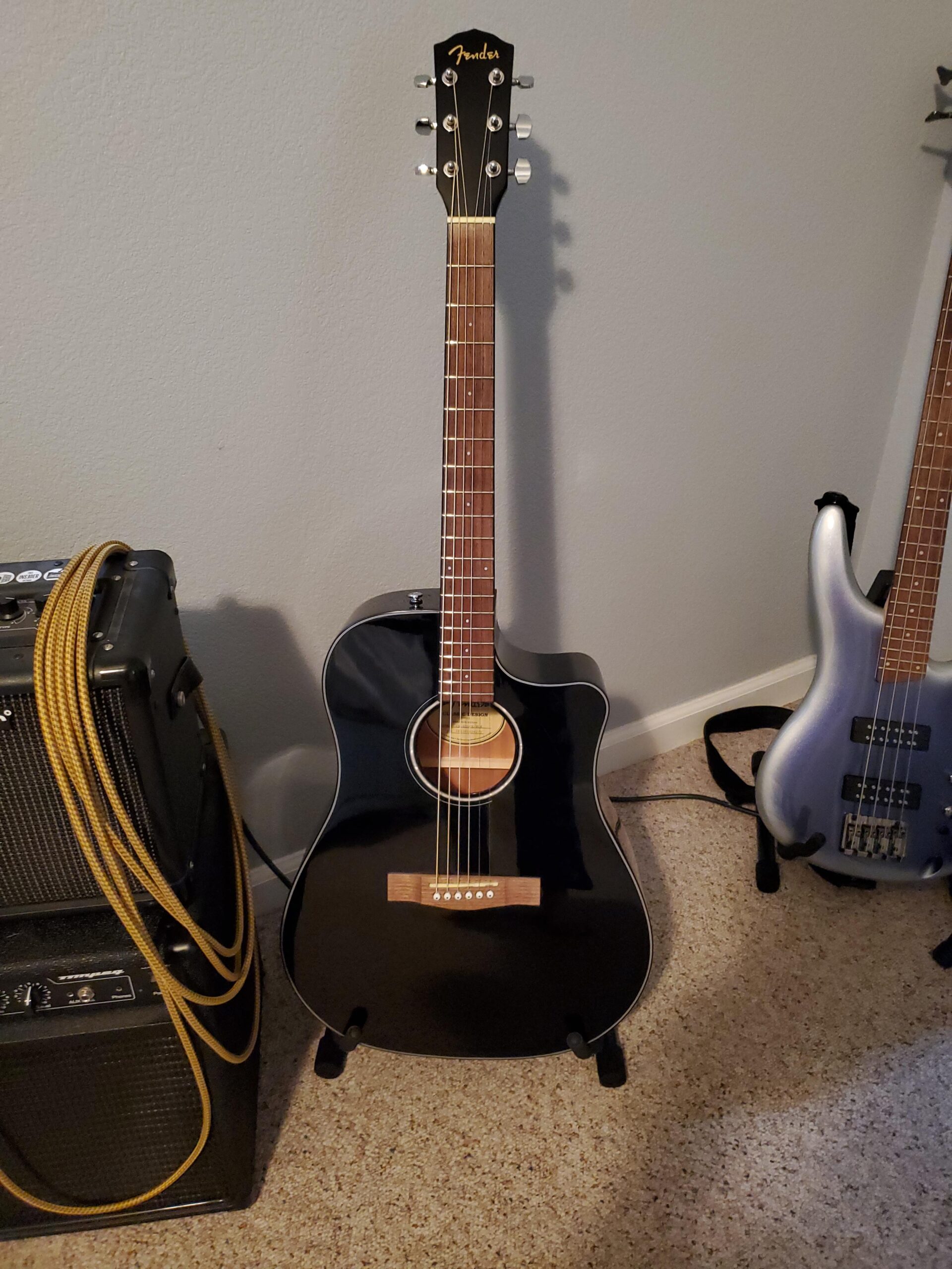 Fender CD-60SCE All-Mahogany Dreadnought Cutaway Acoustic Electric Guitar, with 2-Year Warranty, Fishman Pickup and Preamp System, Natural customer photo 2