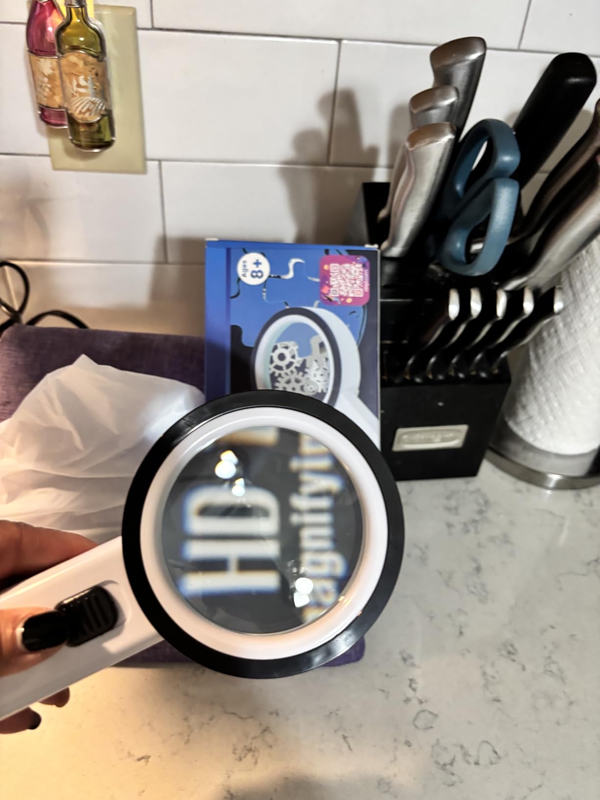 AIXPI Magnifying Glass with Light, Double-Layer Glass Lens Handheld Large Magnifying Glass 12 LED Lighted Magnifier for Seniors Reading, Coins, Jewelry, Close Working customer photo 1