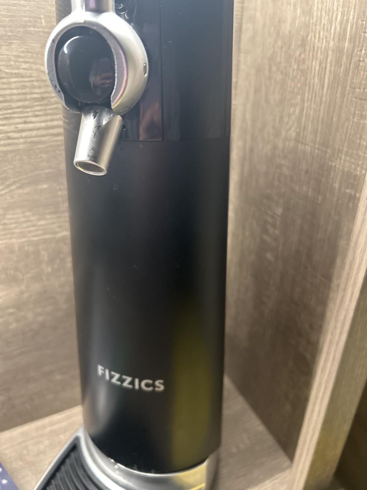 FIZZICS DraftPour Beer Dispenser - Converts Any Can or Bottle Into a Nitro-Style Draft customer photo 1