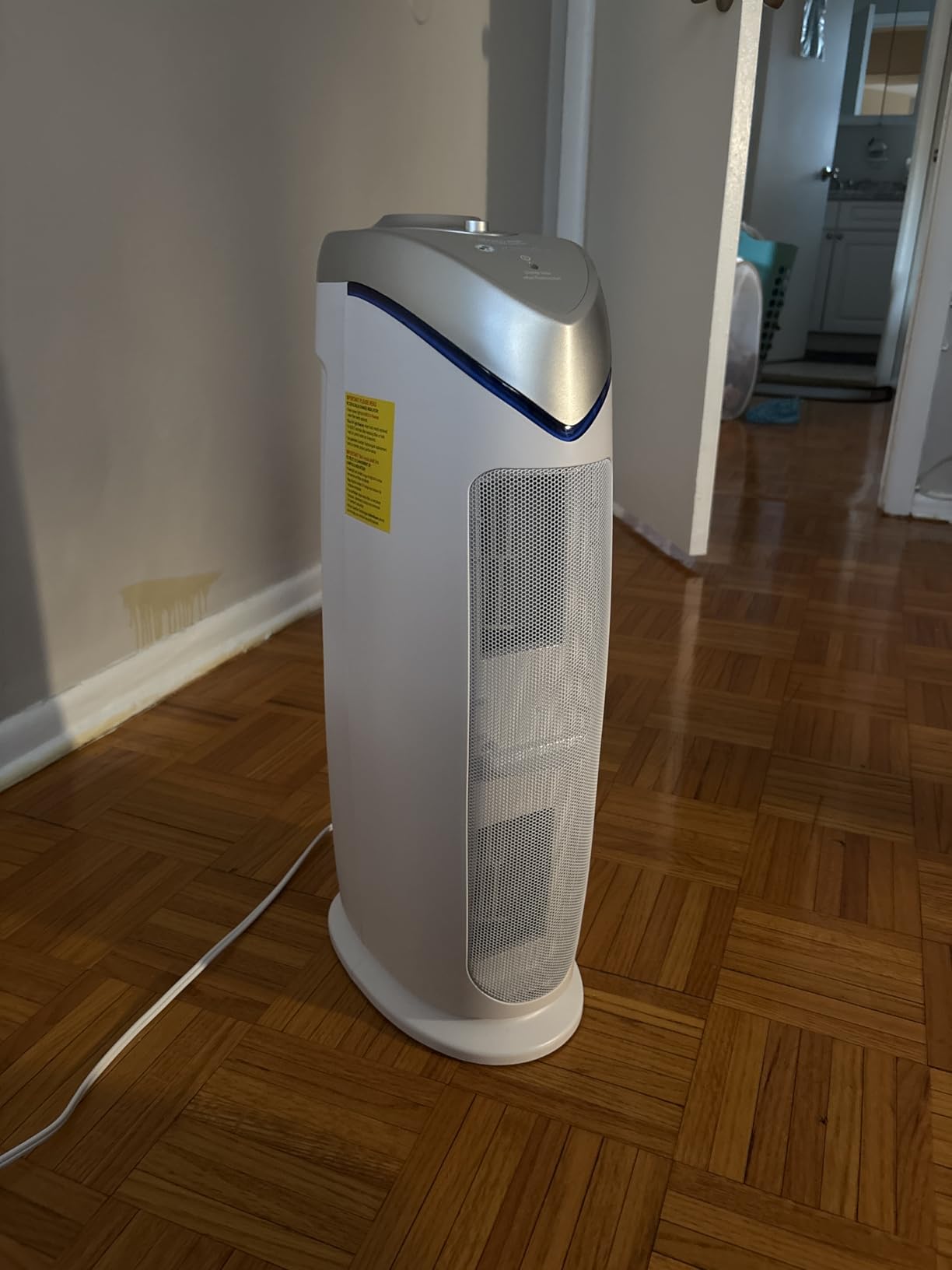 GermGuardian Air Purifier for Home with HEPA Pure Filter, for Wildfire Smoke, Pet Dander, Pollen, Odors, Large Rooms - 743 Sq. Ft., Removes 99.97% Pollutants, UV-C Light, 22