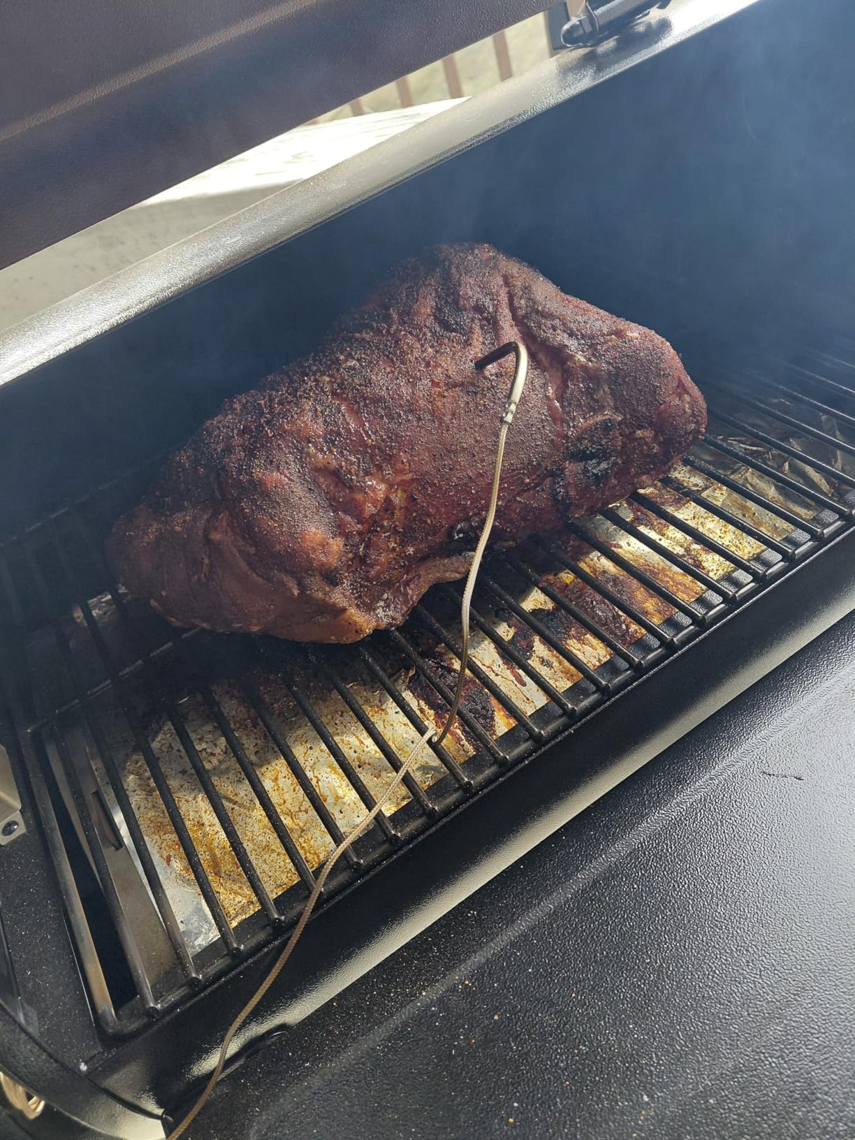 Z GRILLS ZPG-450A Wood Pellet Grill & Smoker with PID V3.0 Controller, 459 Sq in Cook Area, Meat Probe, Foldable Shelf, 8 in 1 BBQ Grill Outdoor Auto Temperature Control, Black customer photo 1