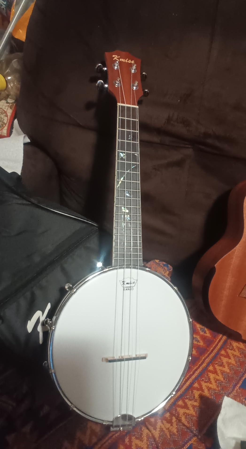 Kmise Concert Size Banjolele, 23'' Sapele 4 Strings Portable Mini Banjo Ukulele, With Gig Bag, Tuner, Banjos Strap, Strings, Piezo Pickup, Picks, Ruler, Wrench, Bridge Beginner Kit for Professionals customer photo 1