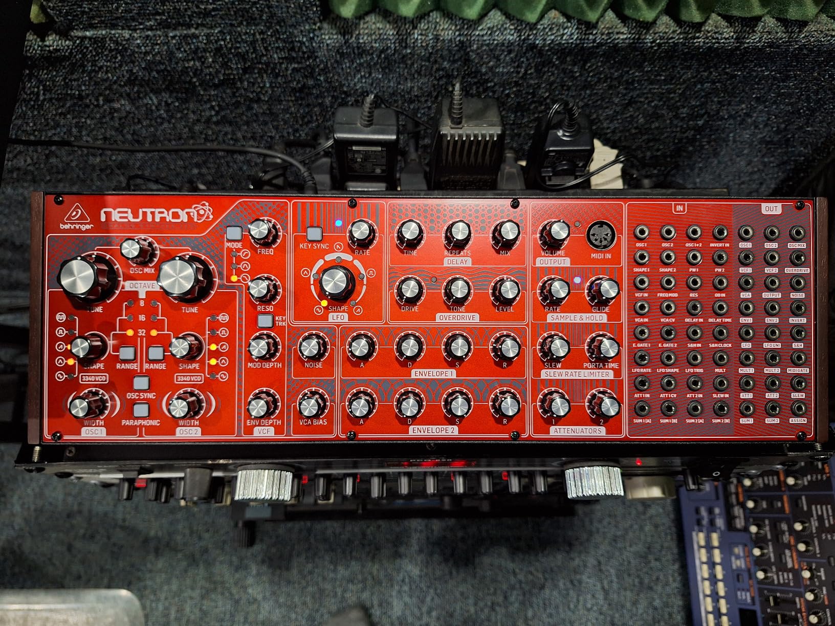 Behringer NEUTRON Analog Semi-Modular Synthesizer customer photo 1