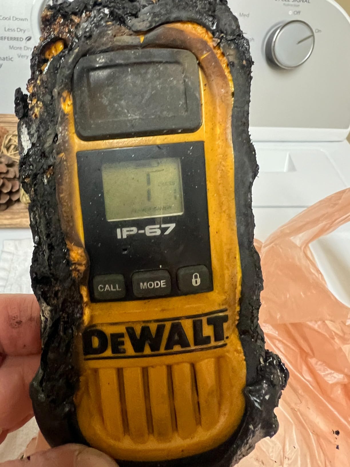 DEWALT DXFRS800 FRS Walkie Talkies, Long Range 2 Way Radio, 2W, IP67 Waterproof, Rechargeable, 2 Pack, DXFRS800 customer photo 2