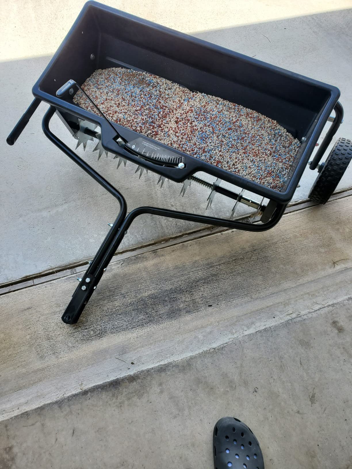 Agri-Fab 45-0543 100 lb. Tow Spiker/Seeder/Spreader, Black - Combination Aerator & Spreader customer photo 2