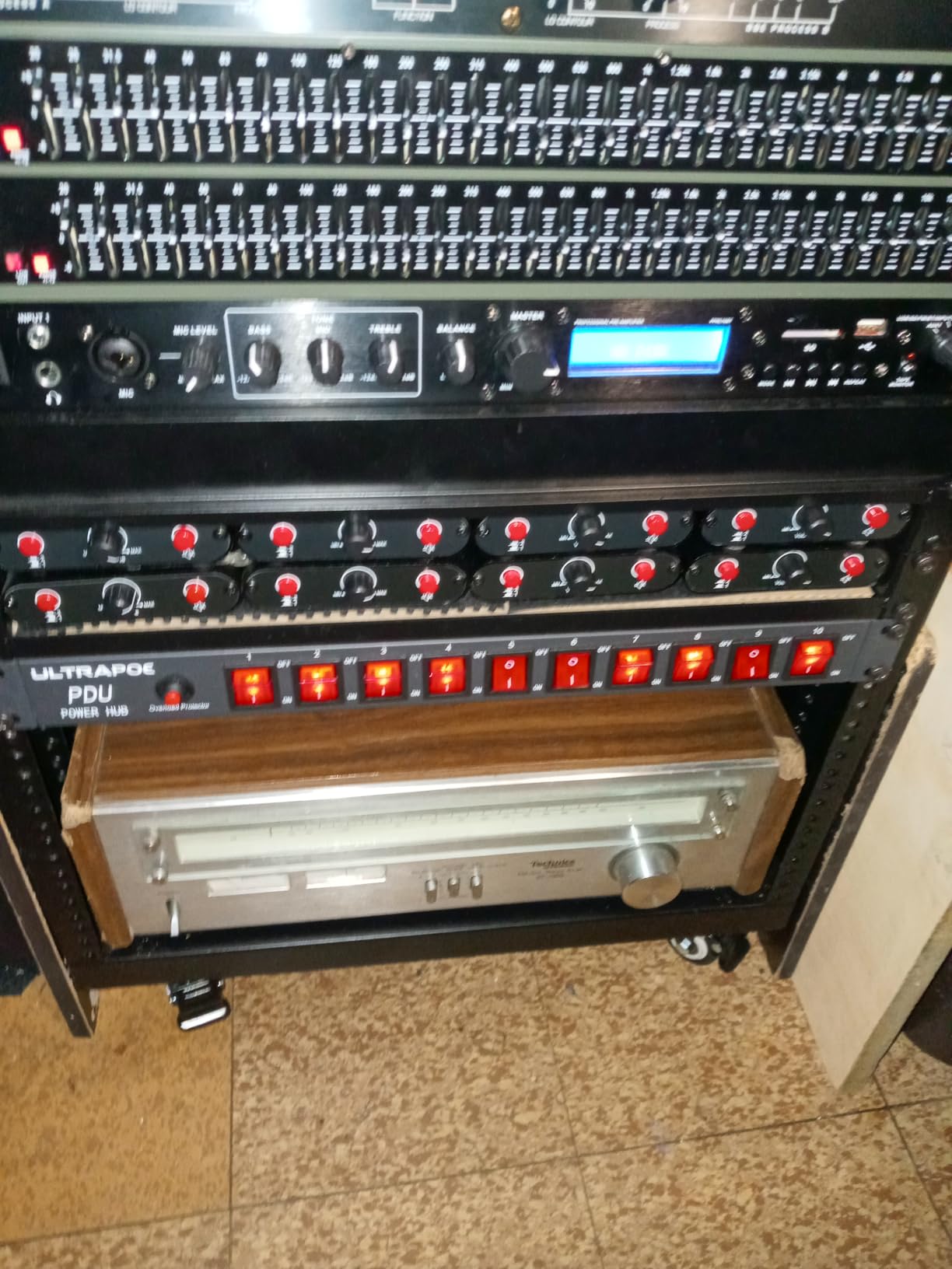 Behringer SONIC EXCITER SX3040 V2 Ultimate Stereo Sound Enhancement Processor customer photo 1