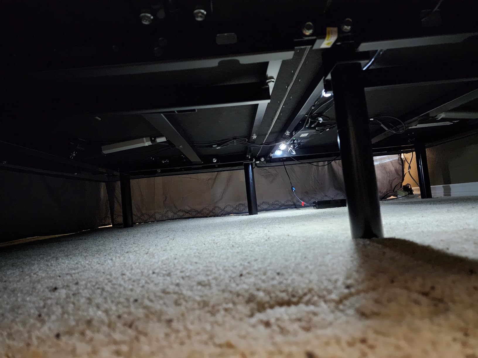 Sven & Son Classic Adjustable Bed Base, Head and Foot Lift, Massage, Under-Bed Lights, USB, Memory, Zero Gravity Smart Frame - Queen customer photo 2