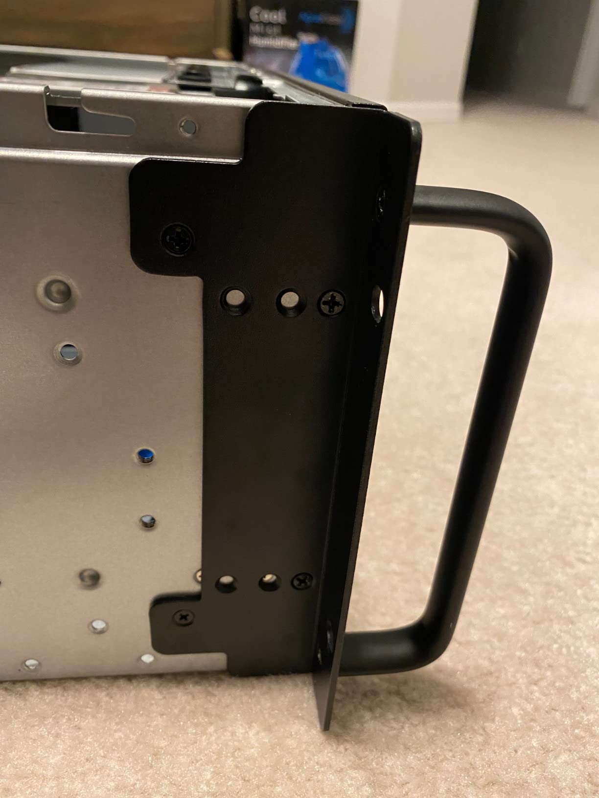 SilverStone Technology 4U Rackmount Server Chassis with 3 X 5.25 Front Bays with CEB/ATX/mATX/Mitx Support RM400 Cases SST-RM400 customer photo 1