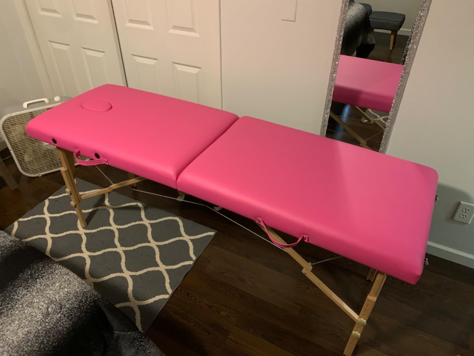 BestMassage Massage Bed Portable Massage Table 24 inch Wide Lash Bed Height Adjustable 2 Folding Spa Table with Towel Hanger Oil Pouch Half Bolster Round Bolster Non-Woven Bag customer photo 2