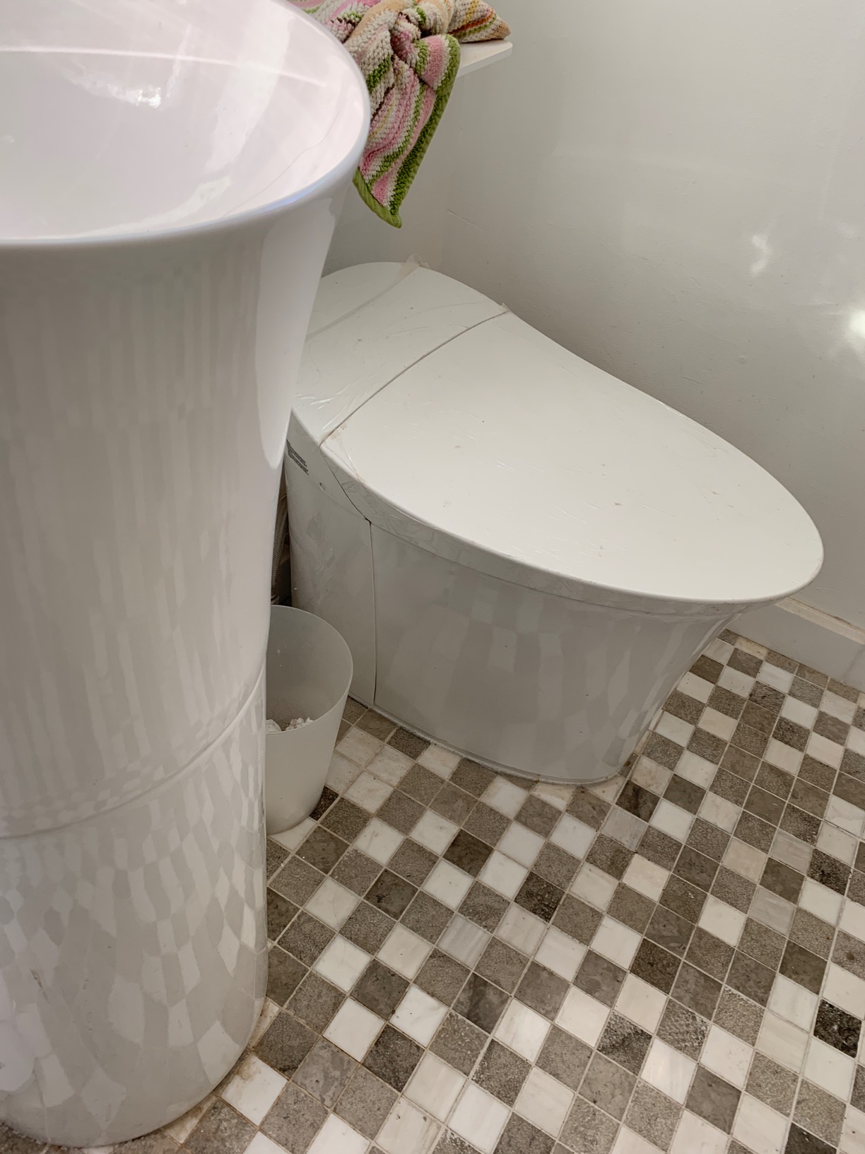 KOHLER K-5401-PA-0 Veil One-Piece Elongated Dual-Flush Intelligent Toilet, Smart Bidet Toilet, White customer photo 1