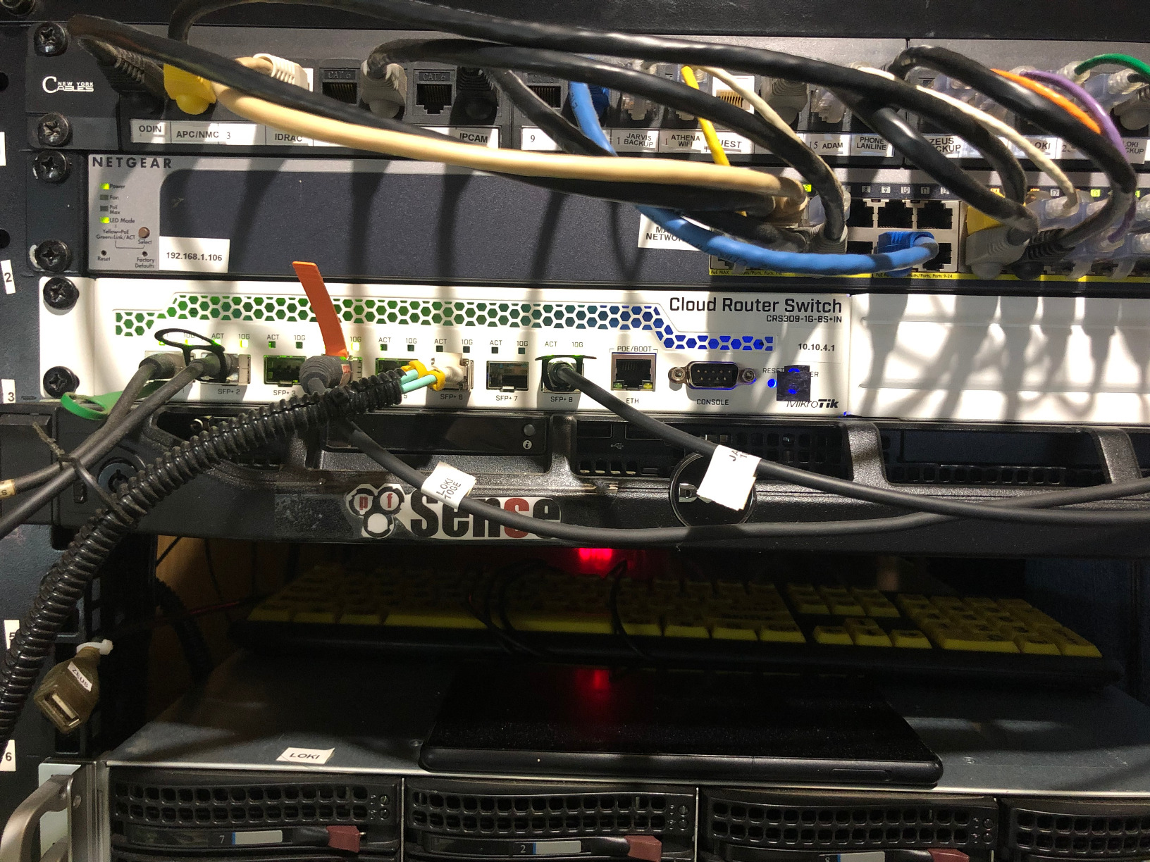 MikroTik CRS309-1G-8S+in 8-Port 10GbE SFP+ Managed Switch with 1x 1G RJ45 Management Port customer photo 1