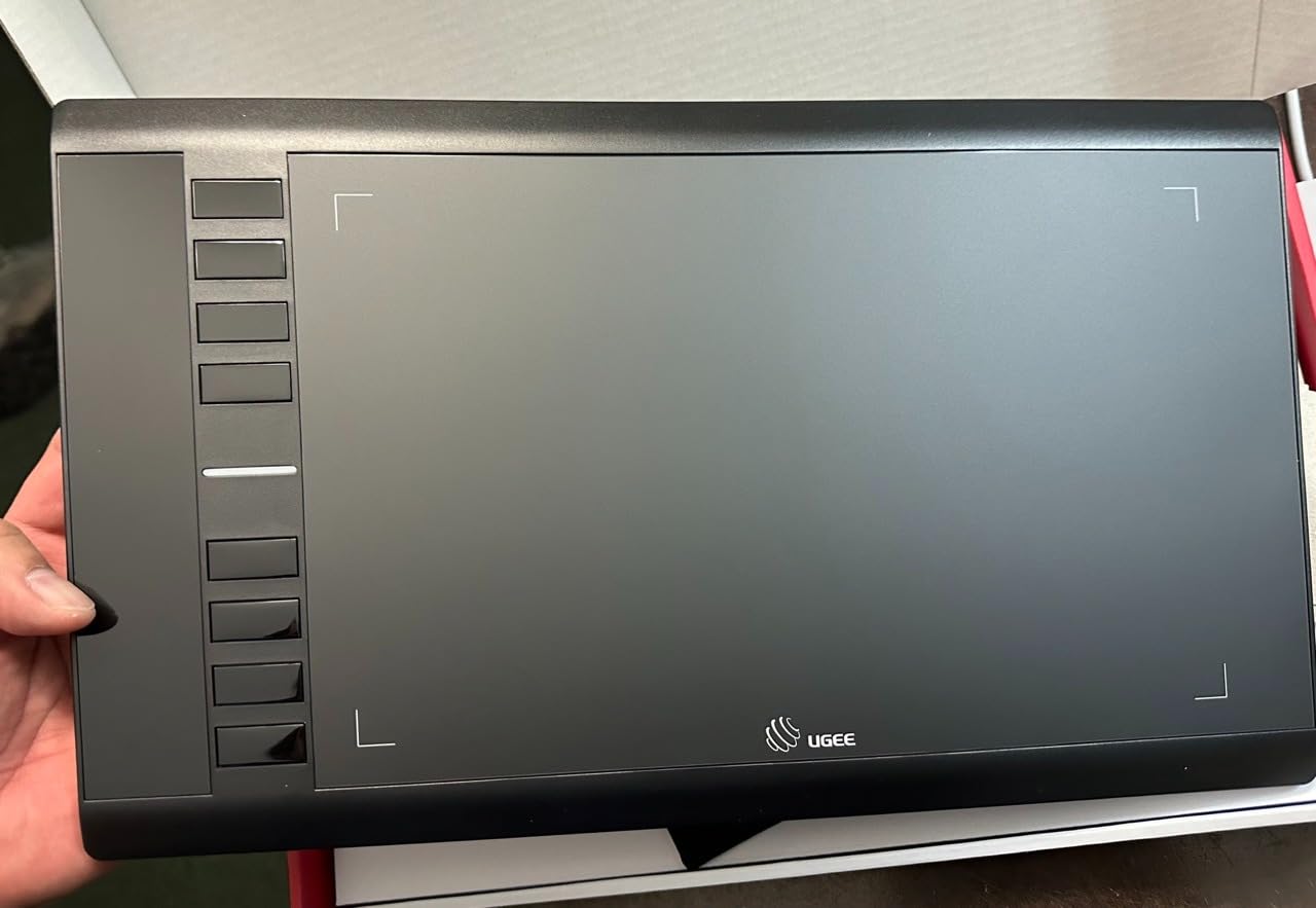 Drawing Tablet, UGEE M708 10 x 6 inch Large Drawing Tablet with 8 Hot Keys, Passive Stylus of 16384 Levels Pressure, Digital Graphics Art Tablet for PC Paint, Design, Art Creation Sketch customer photo 1