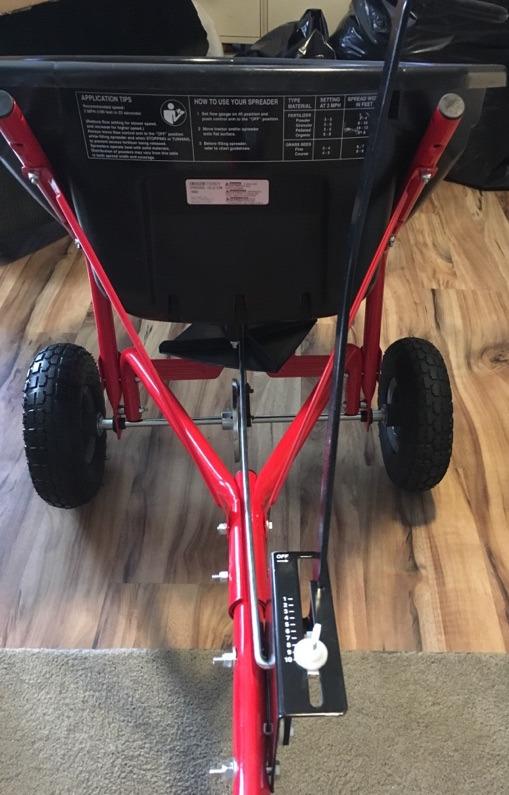 Craftsman CMXGZBF7124571, 110lb Capacity Tow-Behind Lawn Broadcast Spreader, Approximately Coverage of 1/3rd Acre (17,500 sq. ft.), 10-Ft Spread Width, Steel Rod Flow Control, Universal Hitch customer photo 1