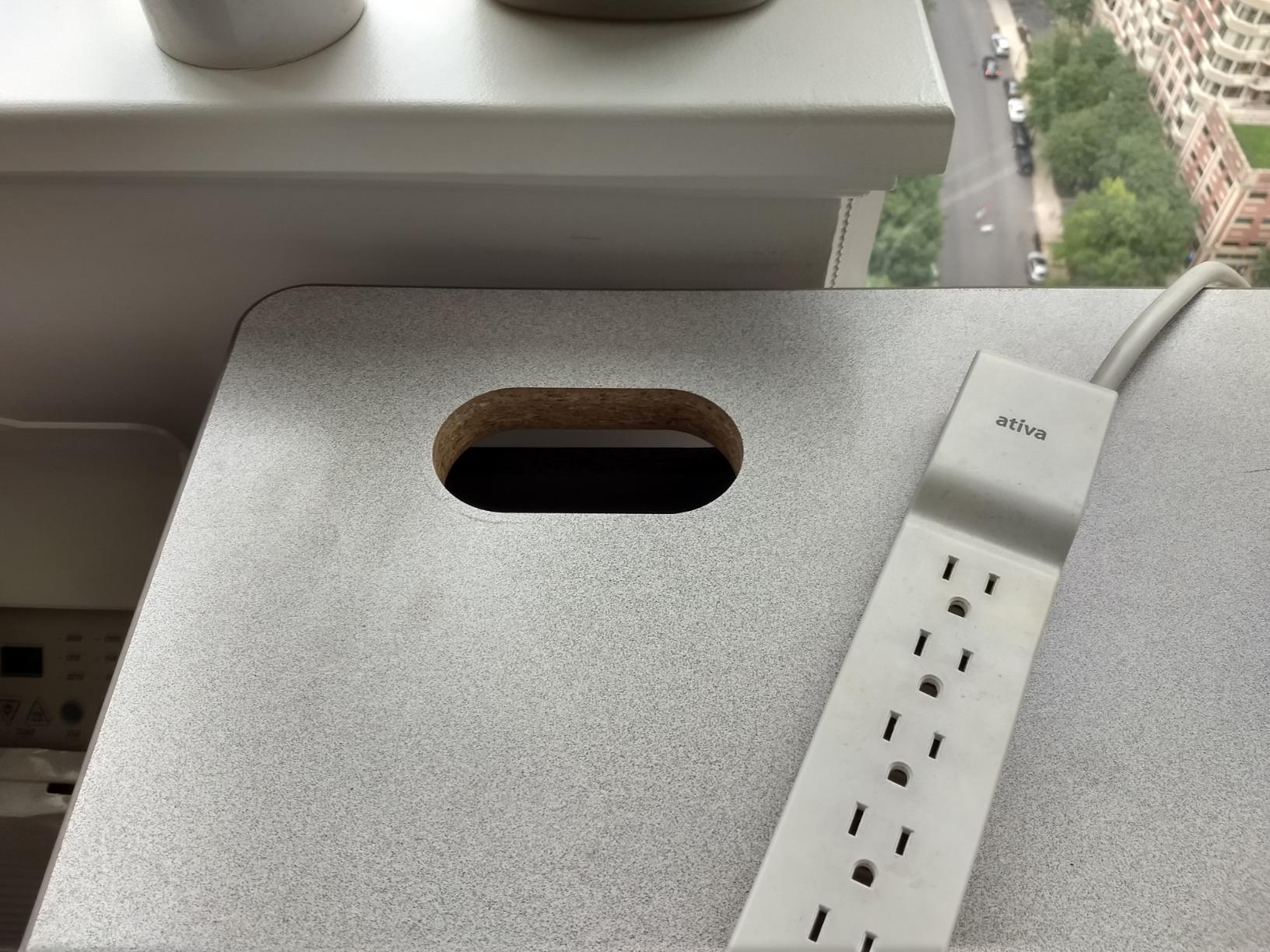 Ergotron LX Dual Monitor Arm, VESA Desk Mount - for 2 Monitors Up to 27 Inches, 7 to 20 lbs Each - Matte Black customer photo 1