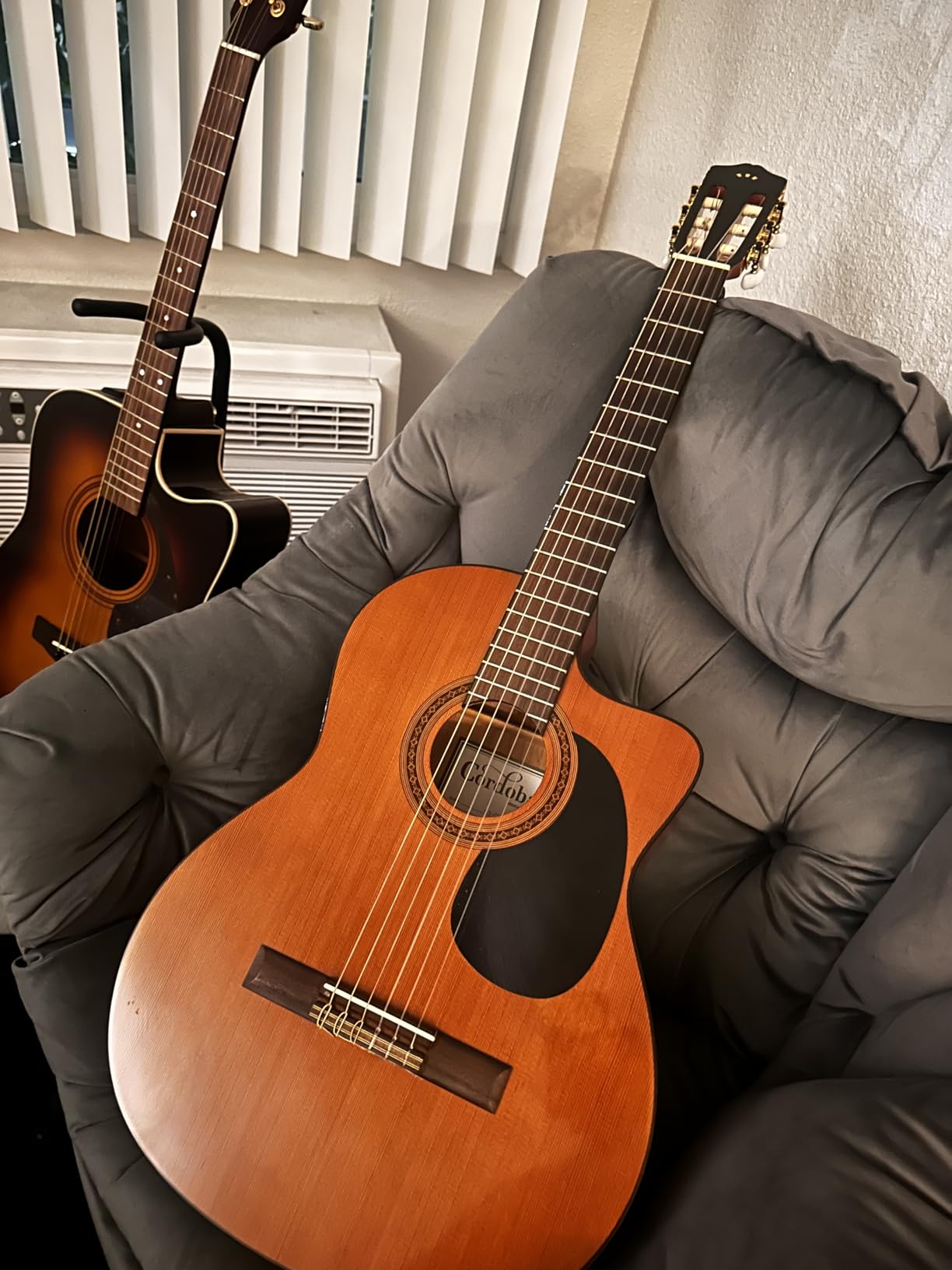 Cordoba GK Studio Flamenco w/SS Top/Elec customer photo 2