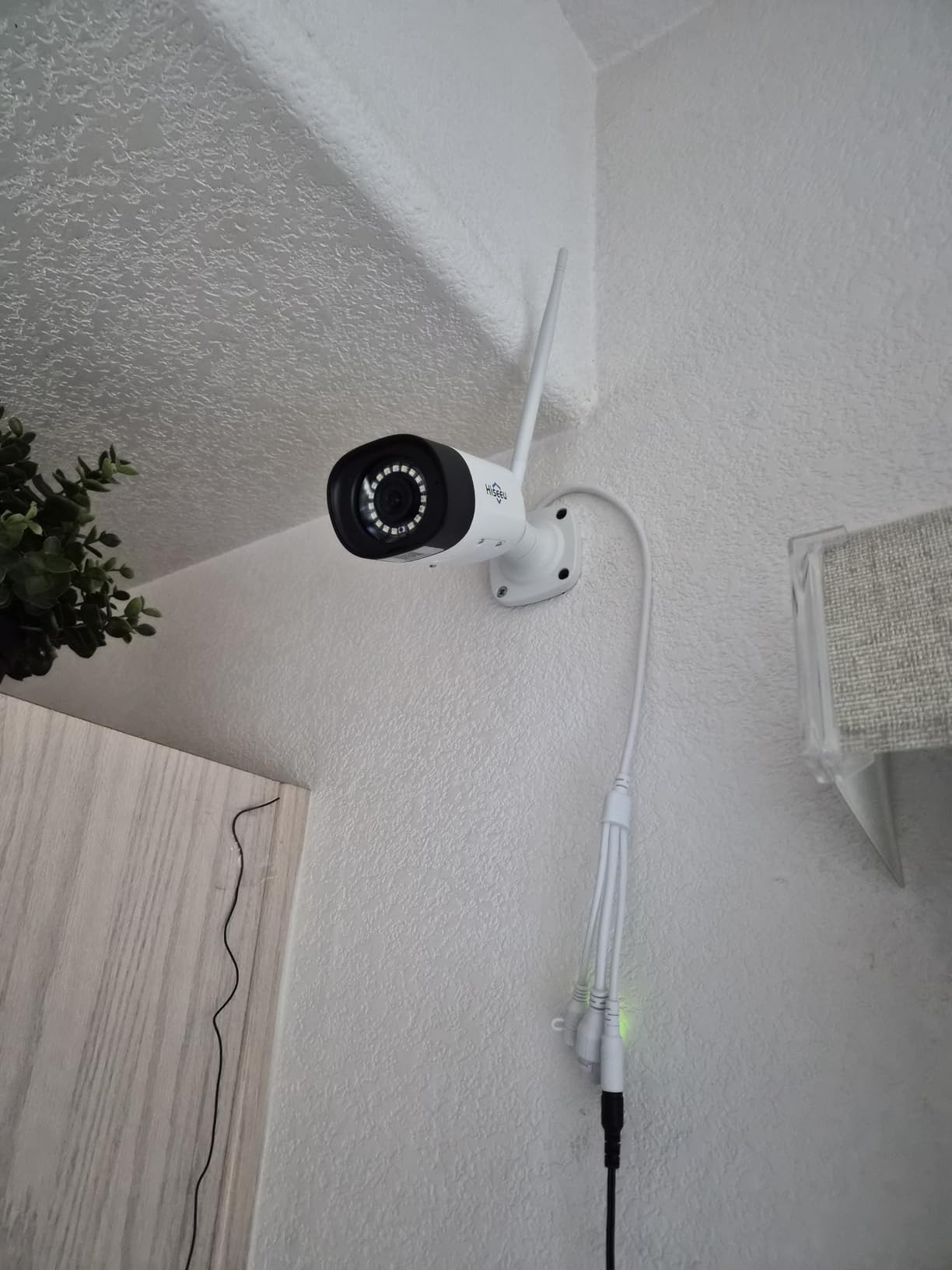 Hiseeu 2.5K 5MP WiFi Security Camera System Outdoor, Expandable 16CH 8MP NVR, 1TB HDD, Spotlight, 2 Way Audio, IP66 Waterproof, Motion Alert, DC Power Plug-in, 24/7 Recording customer photo 1