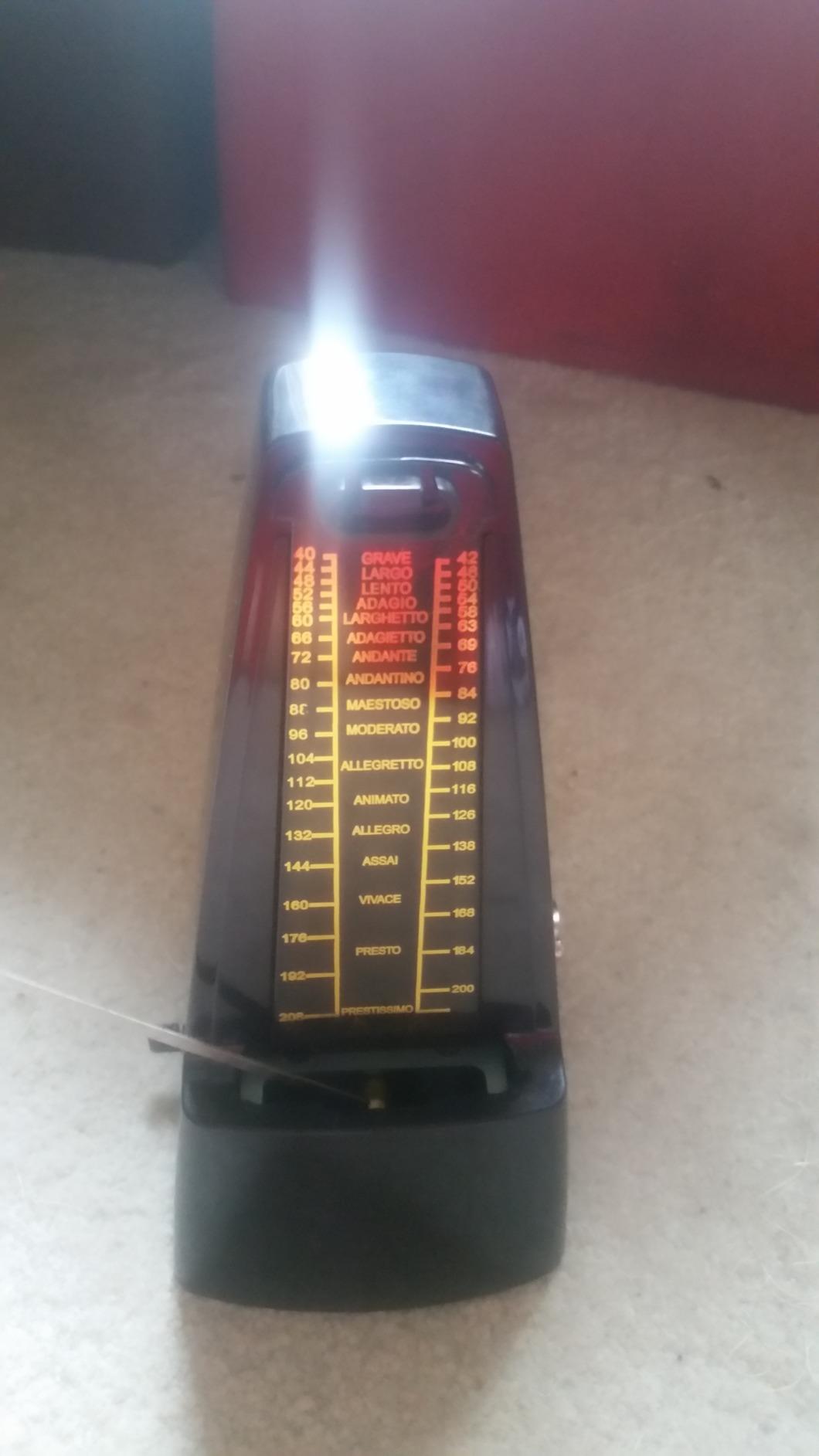 Donner DPM-1 Mechanical Metronome - Steel Movement with Wood Grain Finish for Piano Guitar Violin customer photo 1