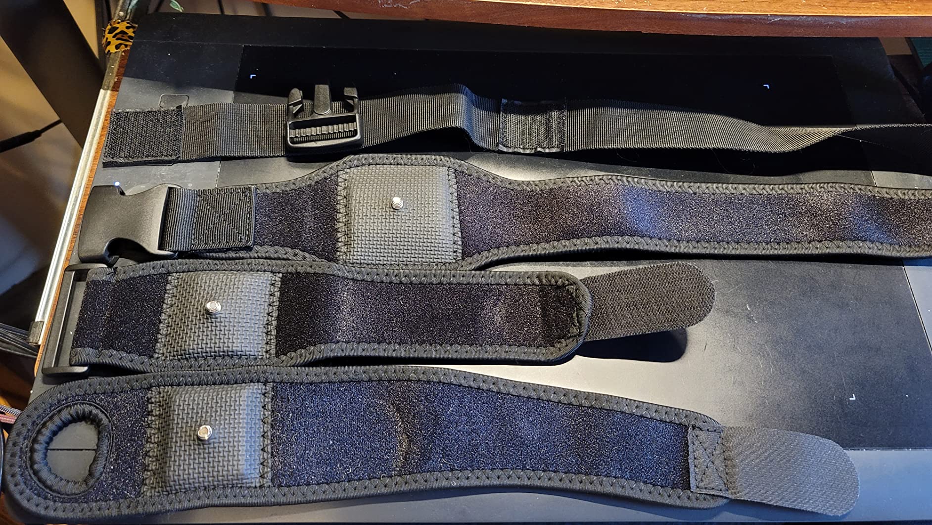 AMVR 5-Pcs Full Body Straps for HTC Vive VR Tracker/Tracker(3.0) - Adjustable Waist Belts, Wrist Band Accessories (Tracker Sold Separately) customer photo 1