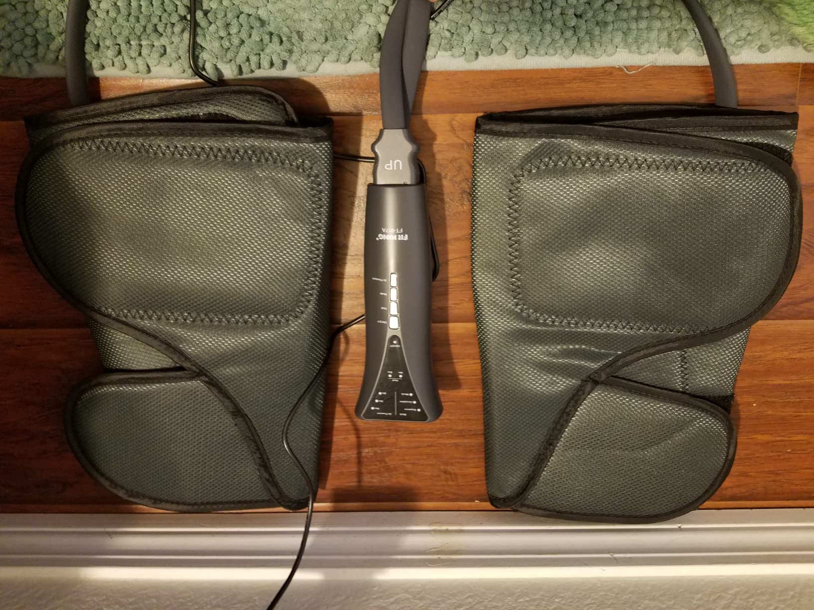 FIT KING Leg Massager with Heat Air Compression Calf Massager for Circulation Helpful for Pain Relief RLS Edema and Relaxation - Great Gift for Wife Mom customer photo 1