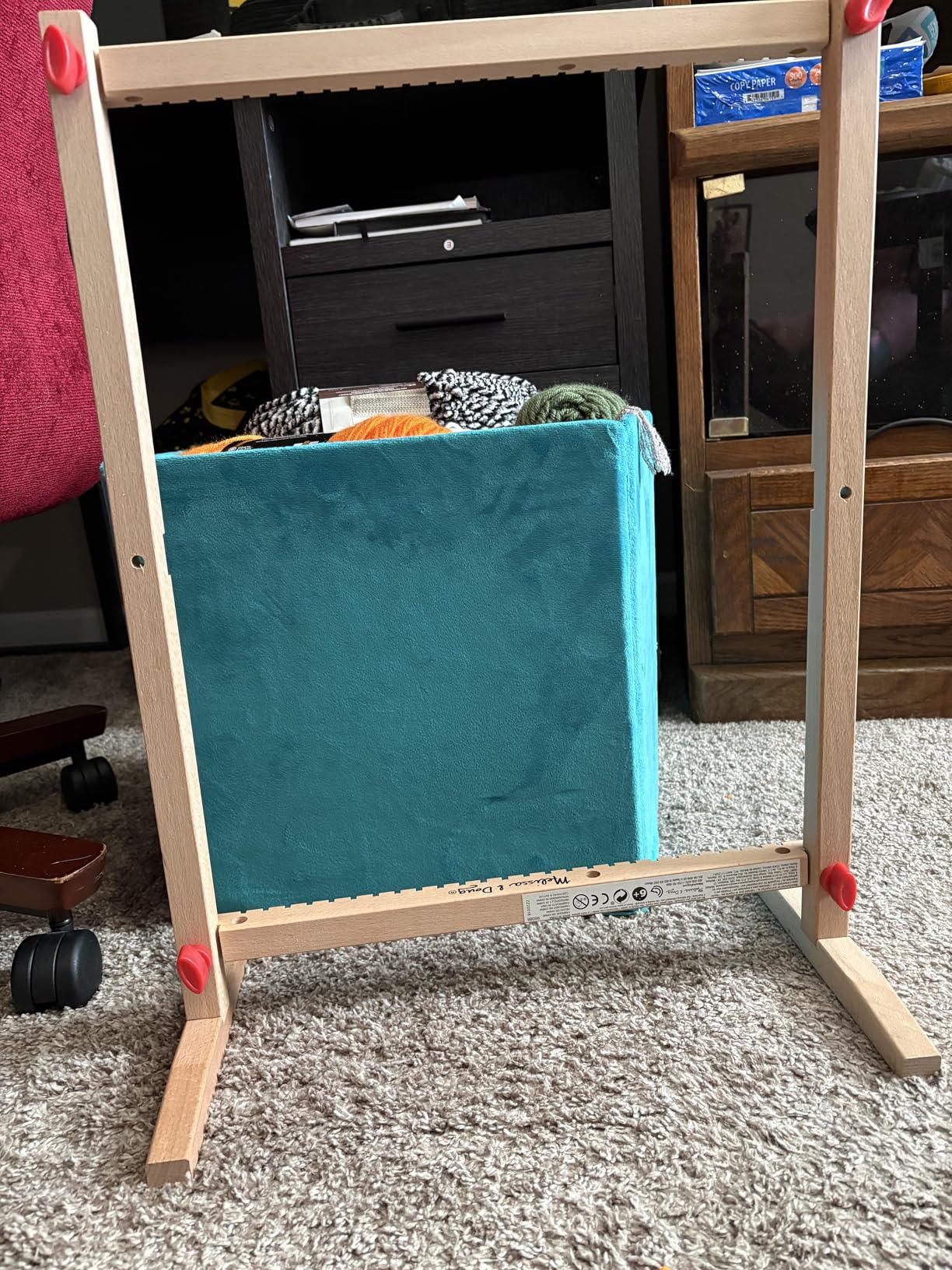 Melissa & Doug Wooden Multi-Craft Weaving Loom: Extra-Large Frame (22.75 x 16.5 inches) customer photo 2