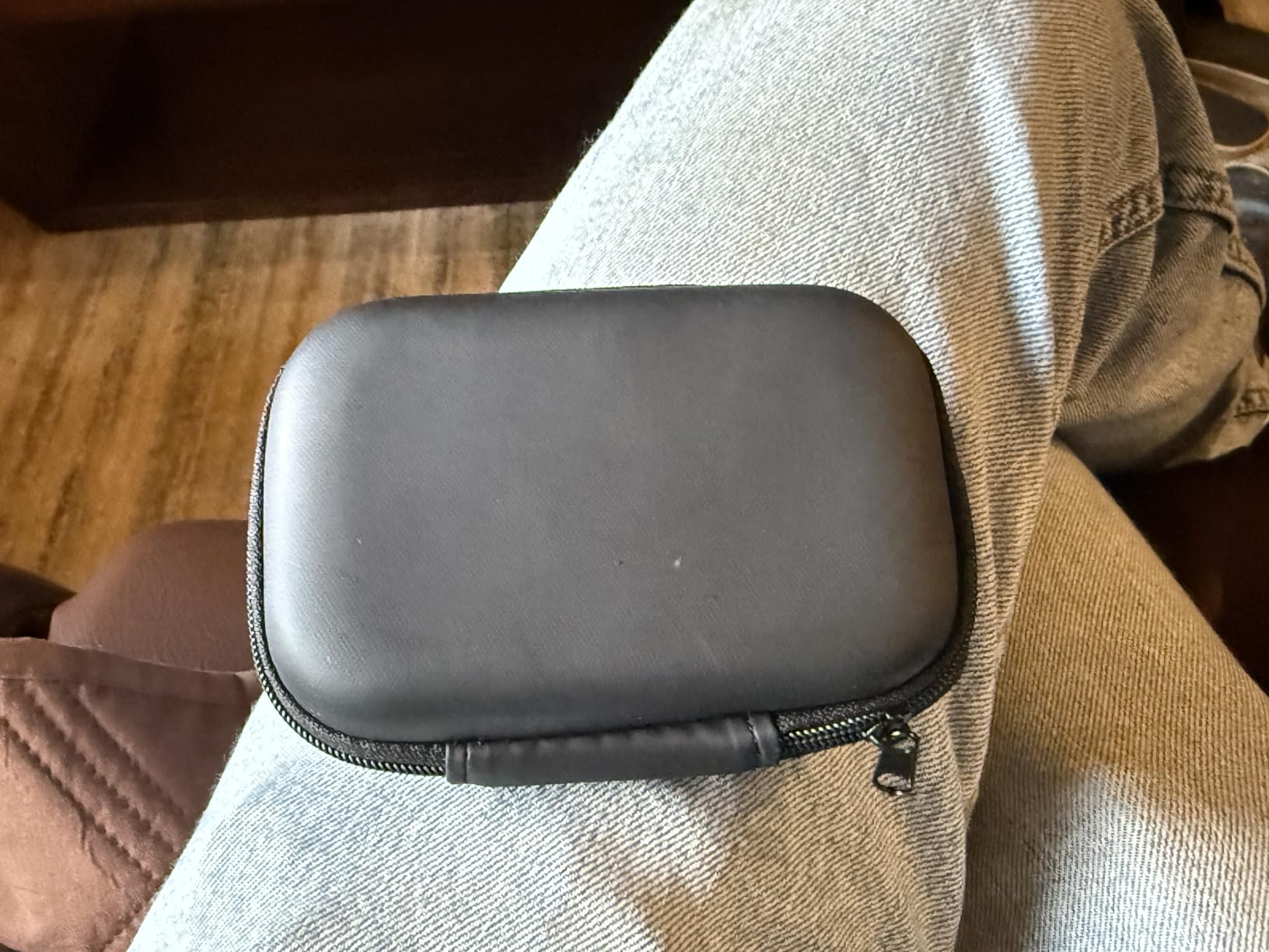 Bose QuietComfort 20 Acoustic Noise Cancelling Headphones, Compatible with Apple Devices, Black (Renewed) customer photo 2