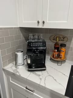 Philips 3200 Series Fully Automatic Espresso Machine, LatteGo Milk Frother, 5 Coffee Varieties customer photo 2