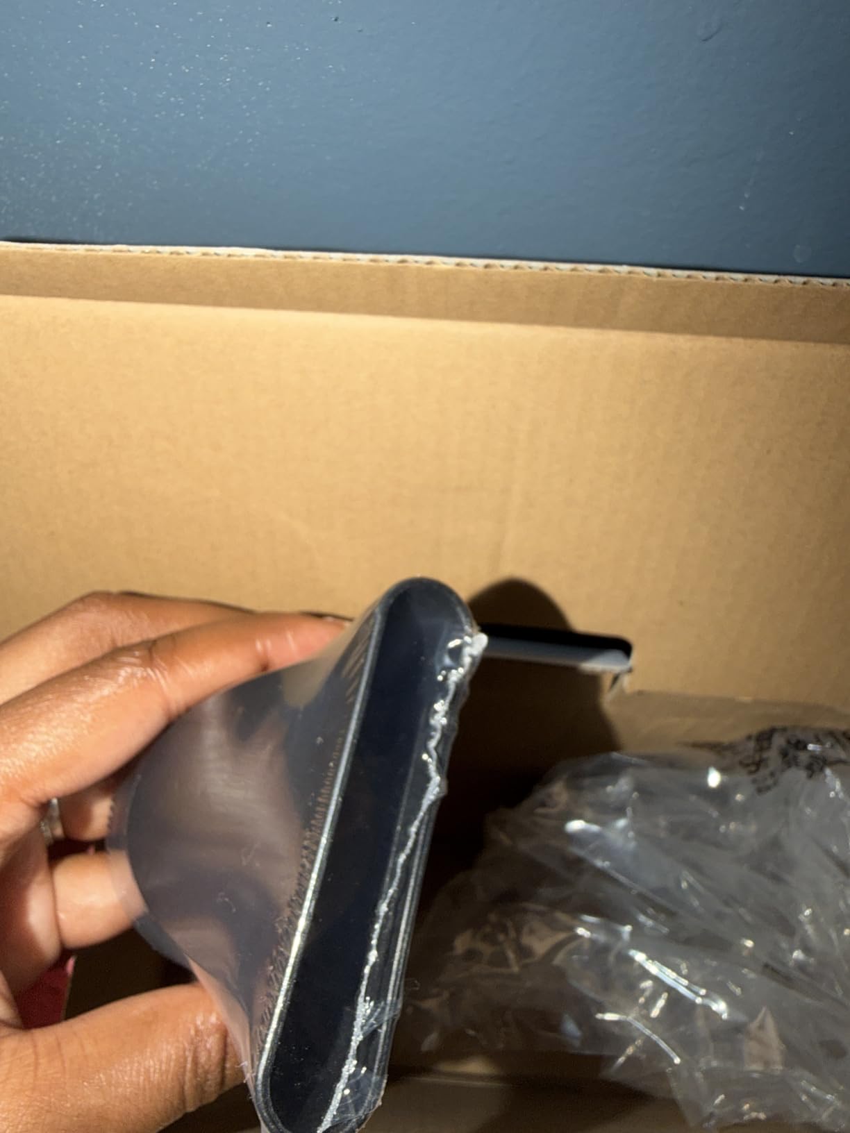 KISS 1875 Watt Pro Tourmaline Ceramic Hair Dryer, Styling Edition, 3 Heat Settings, 2 Speed Settings, Cool Shot Button, 7 Blow Dryer Accessories Included, 2-Year Warranty - Red customer photo 2