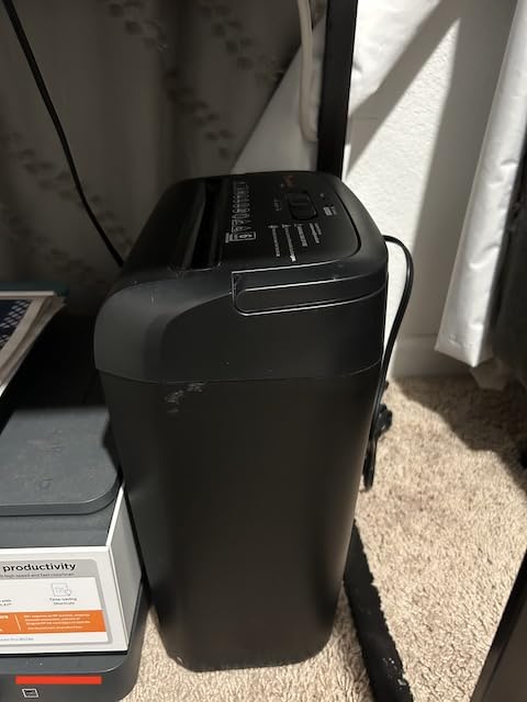 Bonsaii 6-Sheet Micro-Cut Paper Shredder, P-4 High-Security for Home & Small Office Use, Shreds Credit Cards/Staples/Clips, 3.4 Gallons Transparent Window Wastebasket, Black (C234-A) customer photo 2