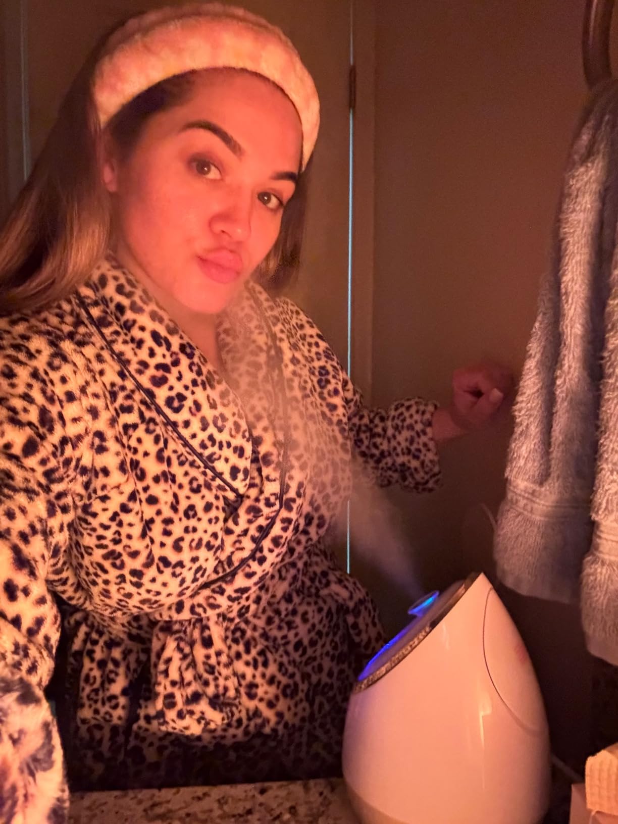 Vanity Planet Aira Ionic Facial Steamer - Face Steamer for Facial Deep Cleaning, Moisturizing - Steamer for Face with Adjustable Nozzle, Water Tank and 3 Essential Oil Baskets (Beige) customer photo 2