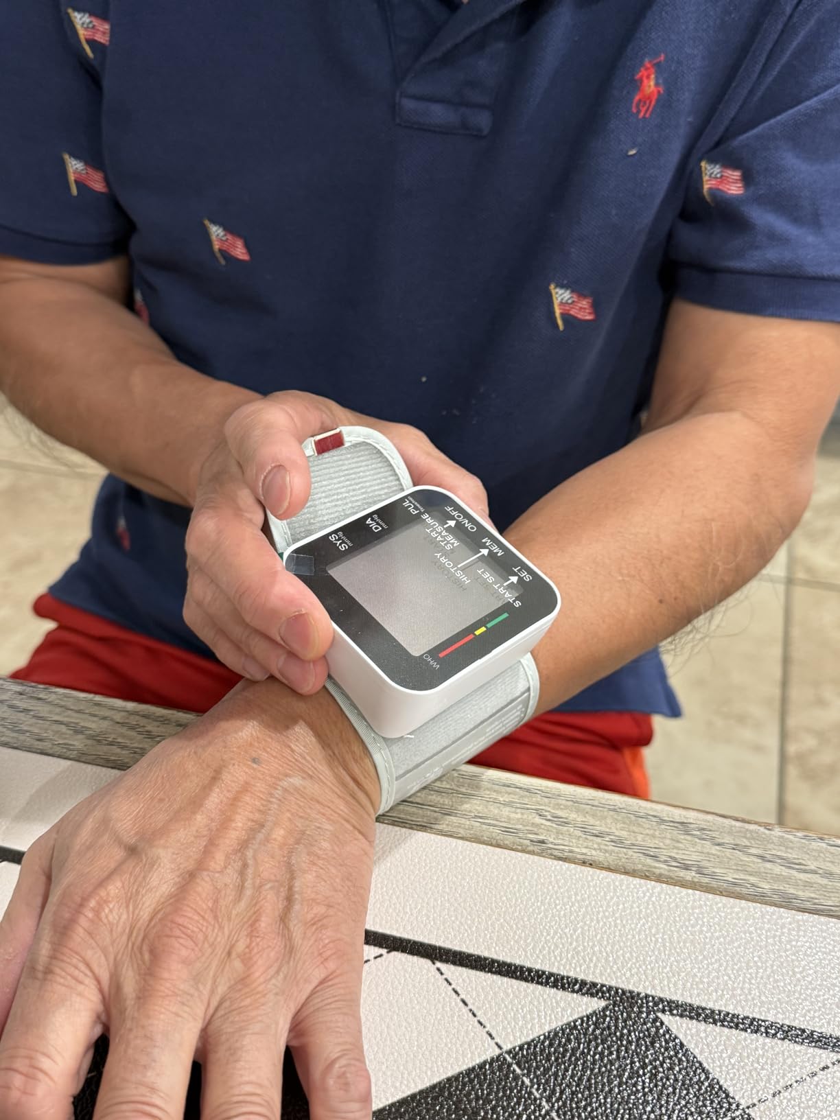 MMIZOO Wrist Blood Pressure Monitor Large LCD Display BP Machine Adjustable Cuff 5.31-7.68 inch Automatic 99x2 Sets Memory with Carrying Case for Home Use (W1681) customer photo 1