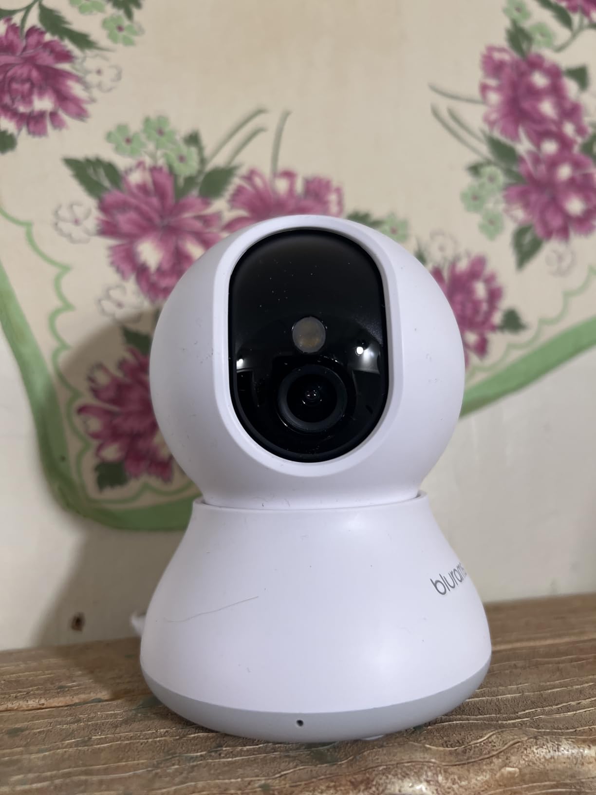 Security Camera 2K, blurams Baby Monitor Dog Camera 360-degree for Home Security w/Smart Motion Tracking, Phone App, IR Night Vision, Siren, Works with Alexa & Google Assistant & IFTTT, 2-Way Audio customer photo 2