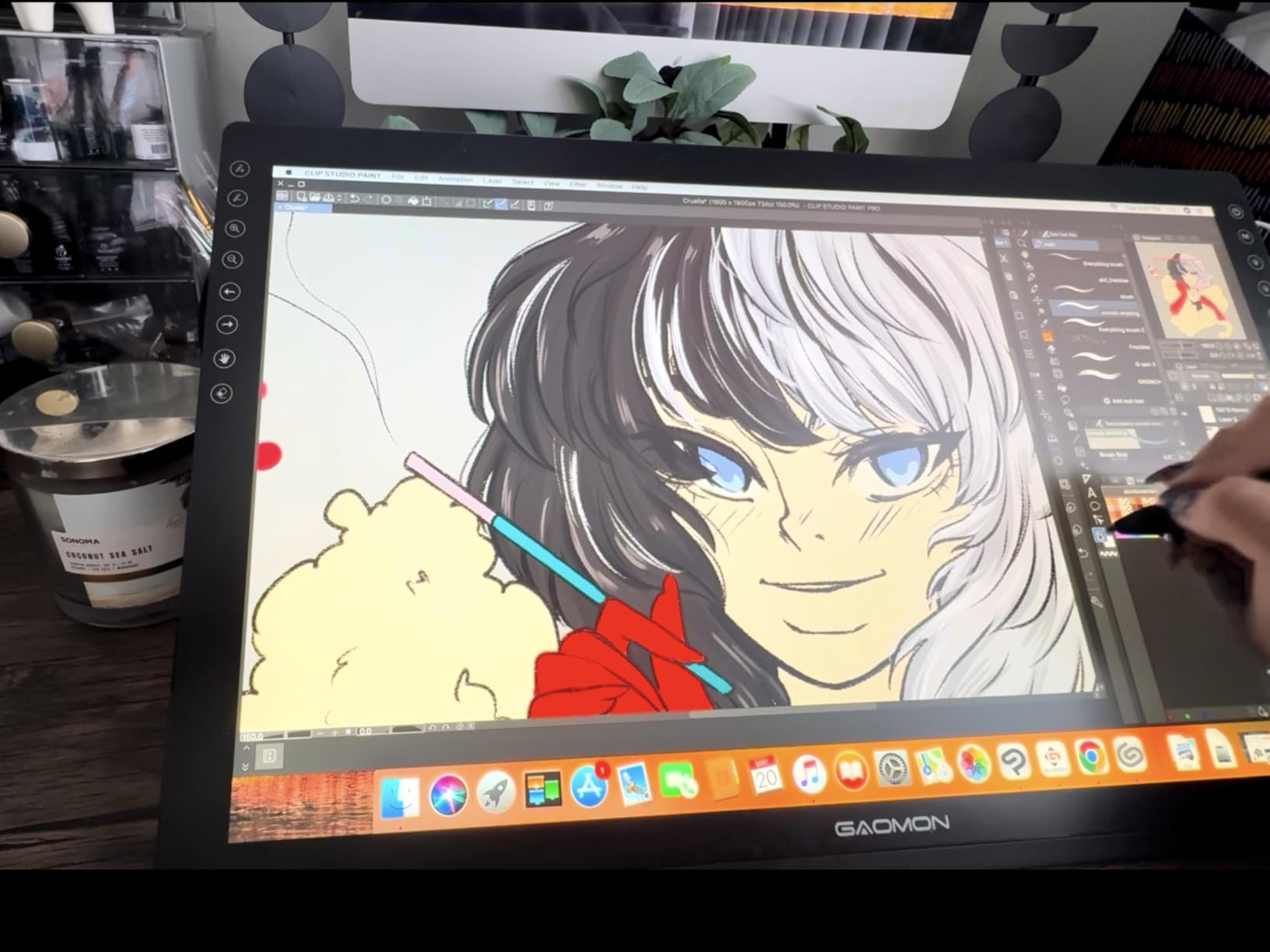 GAOMON PD1161 Drawing Tablet with Screen, Digital Art Tablet with Battery-Free Stylus, Tilt, 8 Shortcut Keys for Paint, Design, Illustration, Editing, 11.6-inch Graphics Tablet customer photo 2