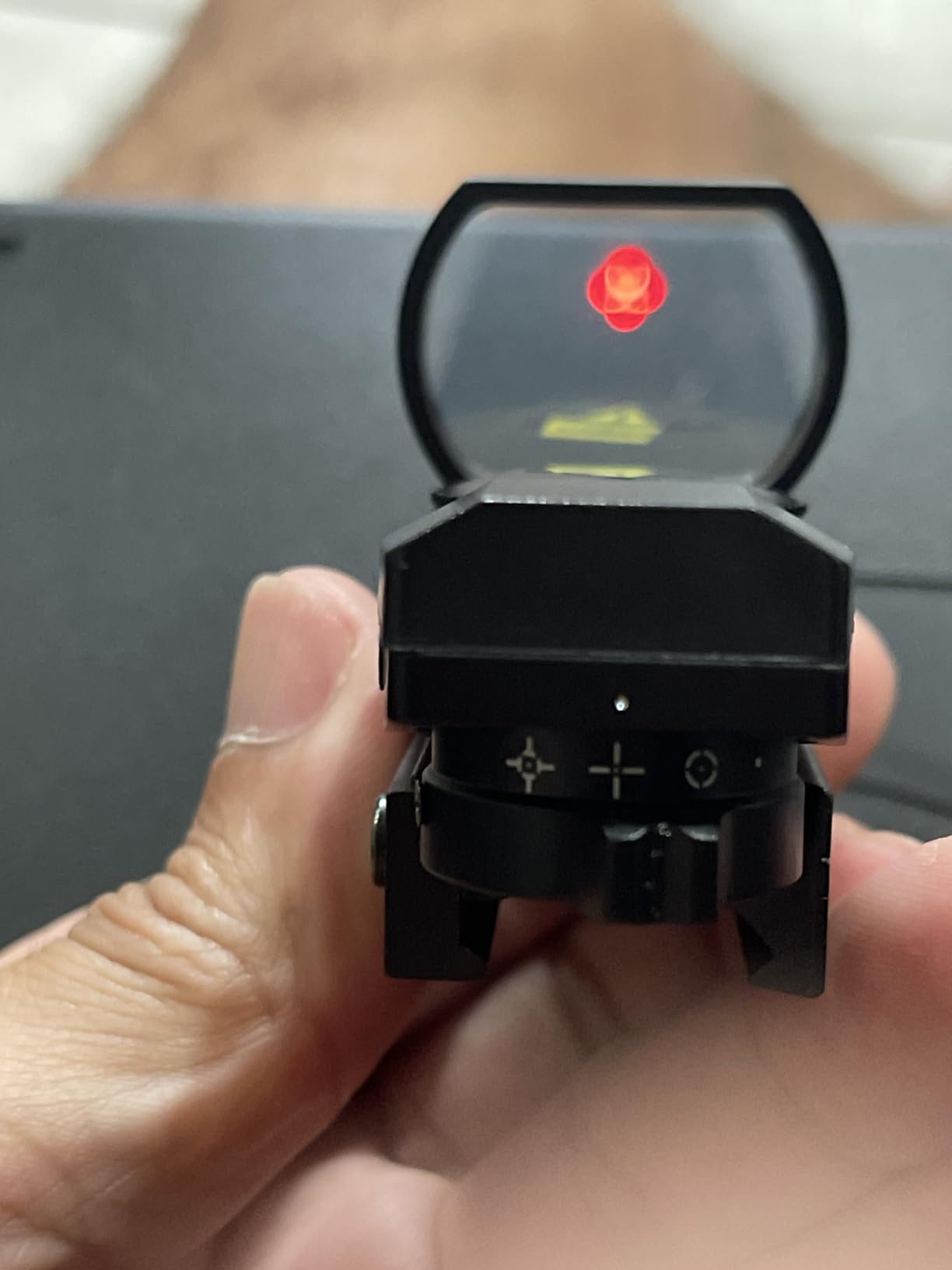 EZshoot Red Green Dot Gun Sight Scope Reflex Sight, 4 Adjustable Reticles Holographic Optic with 20mm Rail Mount customer photo 1