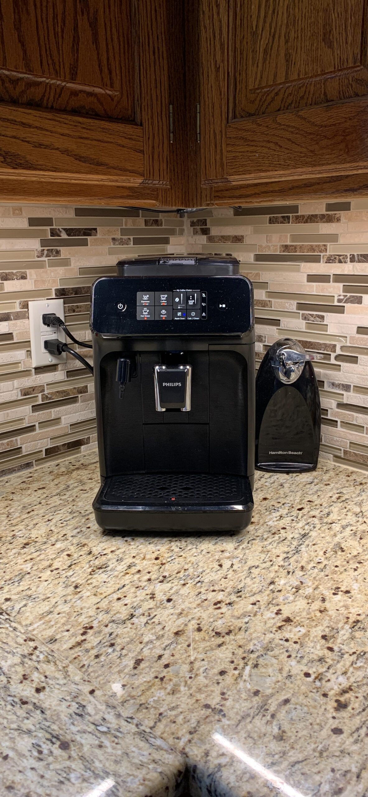 Philips 1200 Series Fully Automatic Espresso Machine, Classic Milk Frother, 5 Coffee Varieties customer photo 1