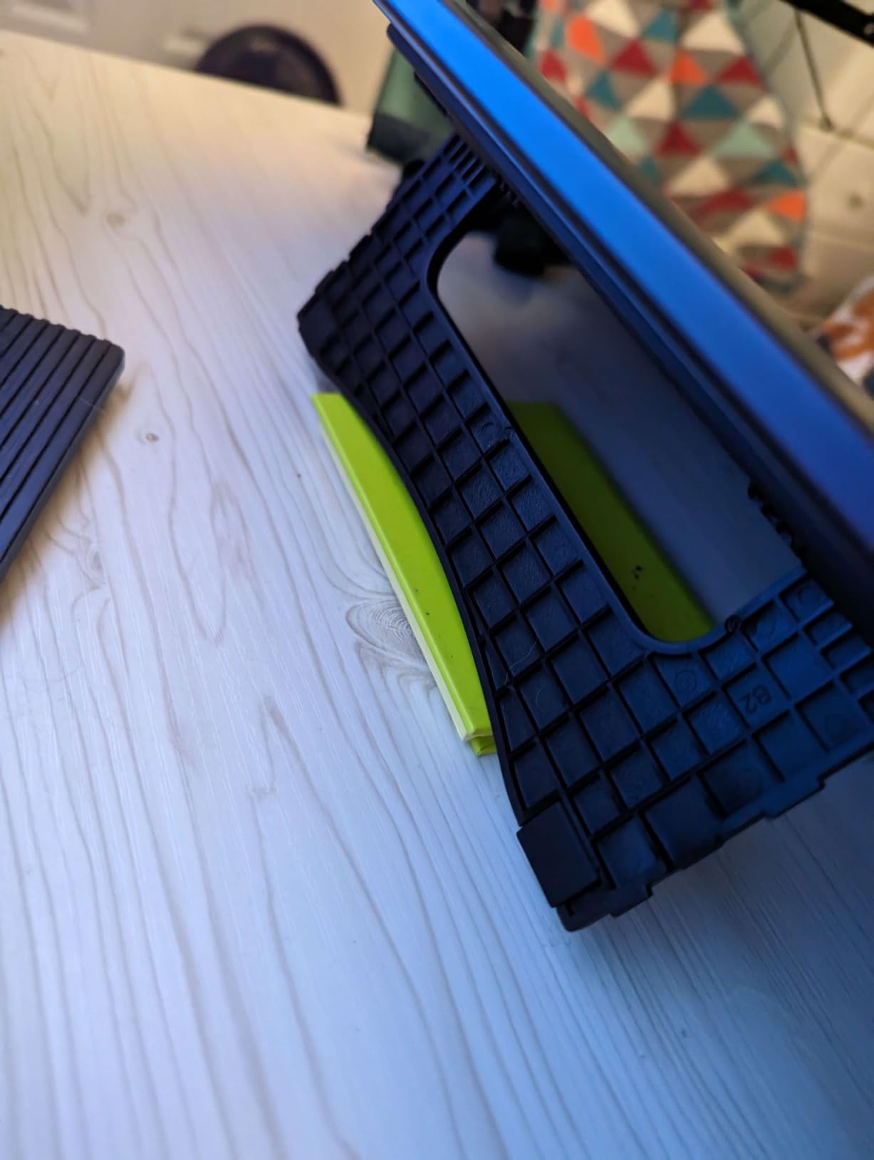 Drawing Tablet with Screen XPPen Artist 22R pro Computer Graphics Tablet 120% sRGB with Battery-Free Stylus Full-Laminated Technology, 21.5 inch Pen Display with 20 Shortcut Keys & 2 Red Dial(Black) customer photo 1