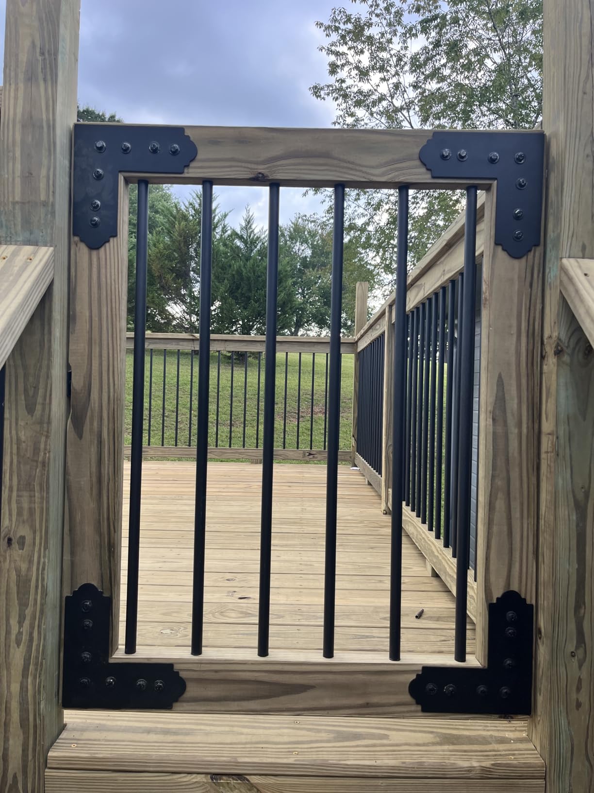 D&D Technologies MLTPTCA1CAPSPKA Pool Safety Gate Hardware Kit with MagnaLatch Top Pull 20-inch Gate Latch, Self-Closing TruClose Hinges customer photo 1