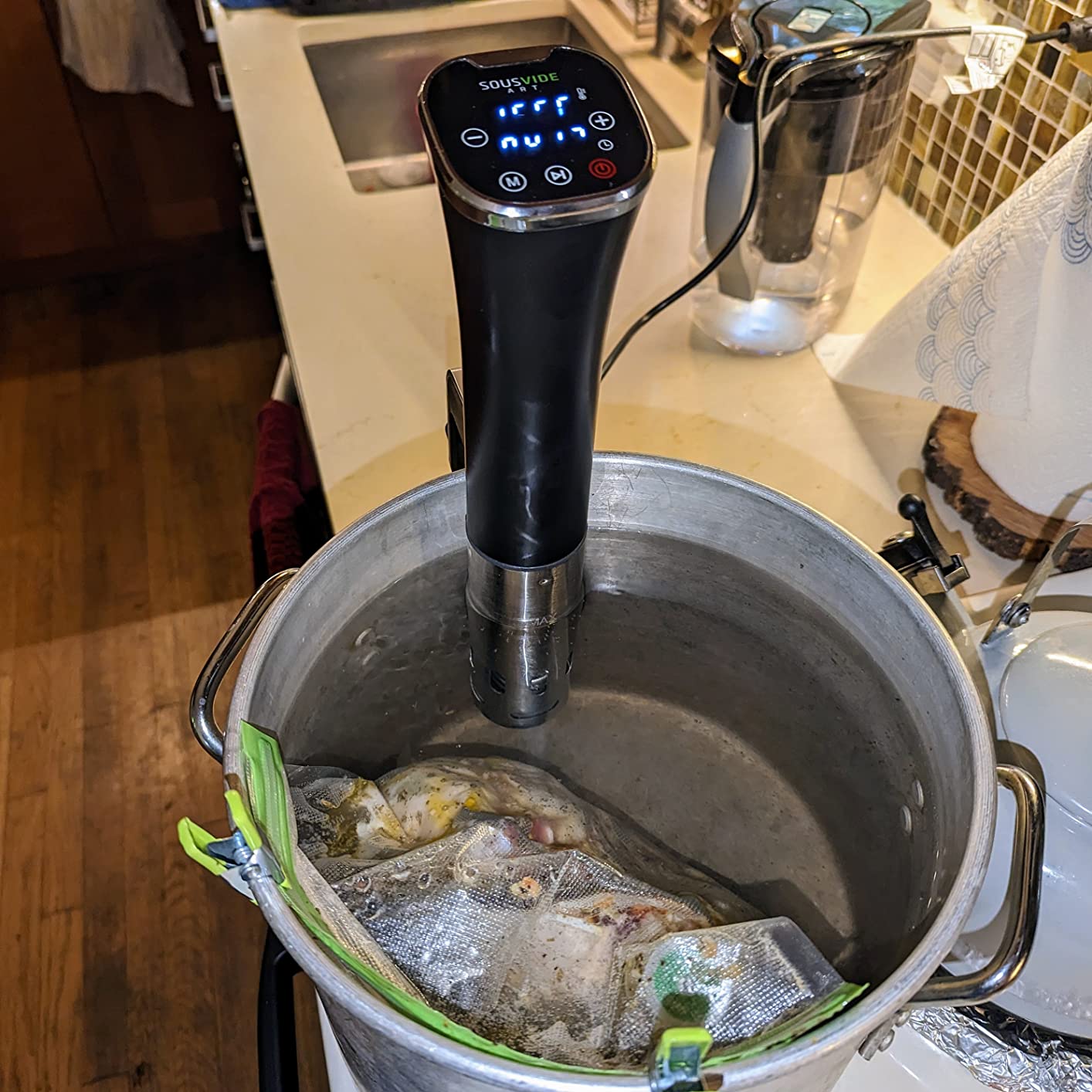 SOUSVIDE ART Sous Vide Immersion Cooker Kit - Machine with Digital Timer, Temp Control, 30 Bags, Vacuum Pump, Suvee Cooker Gift for Chefs customer photo 2