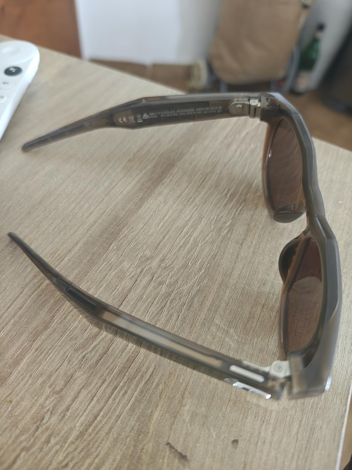 Oakley Meta HSTN, Clear - Smart AI Glasses for Men, Women - Performance for Sports, Athletes - Camera, Audio, Video - 8 Hour Battery - 3K HD Resolution - Clear to Grey Transitions Lenses customer photo 1