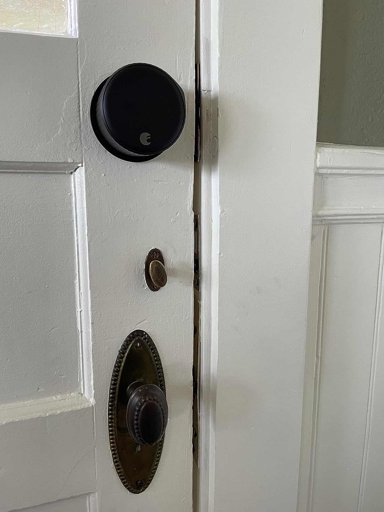 August Wi-Fi Connected Smart Keyless Entry Door Lock, Electronic Door Lock Fits Your Existing Deadbolt in Minutes, Silver customer photo 1