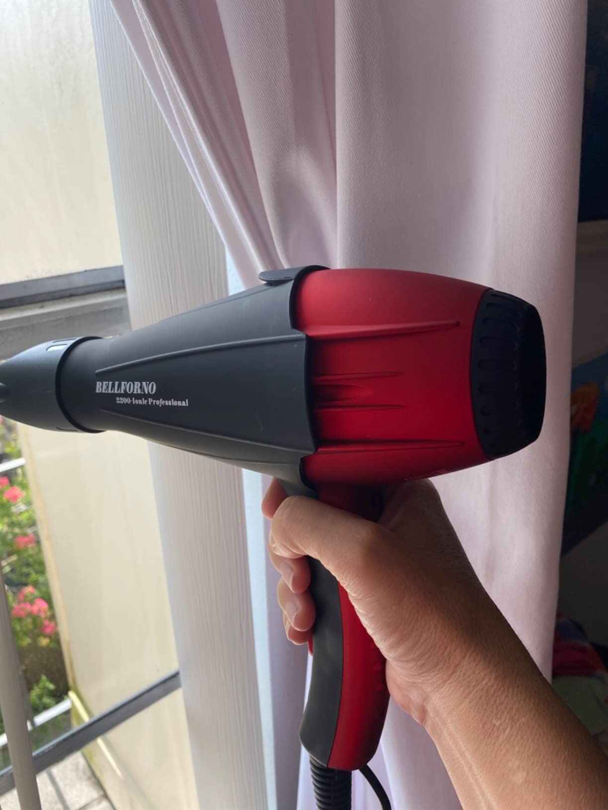 Professional Ionic Salon Hair Dryer, 2200 Watt Powerful AC Motor Ceramic Tourmaline Ion Blow Dryer, Quiet Hair Dryers with Diffuser & 2 Concentrator Nozzle Attachments Black/Red customer photo 1