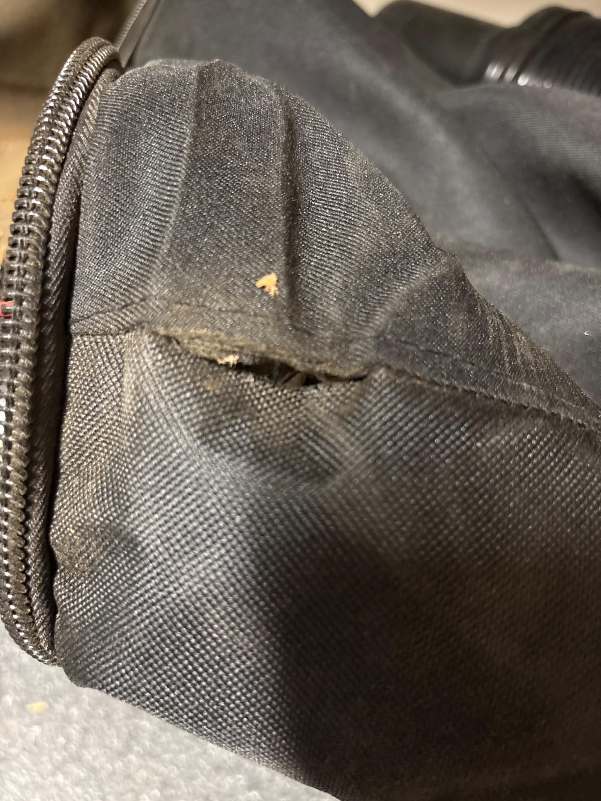 CRAFTSMAN 3-in-1 Leaf Blower, Vacuum and Mulcher, Backpack Blower Up to 260 MPH, 12 Amp, Corded Electric Leaf Collector (CMEBL7000) customer photo 2