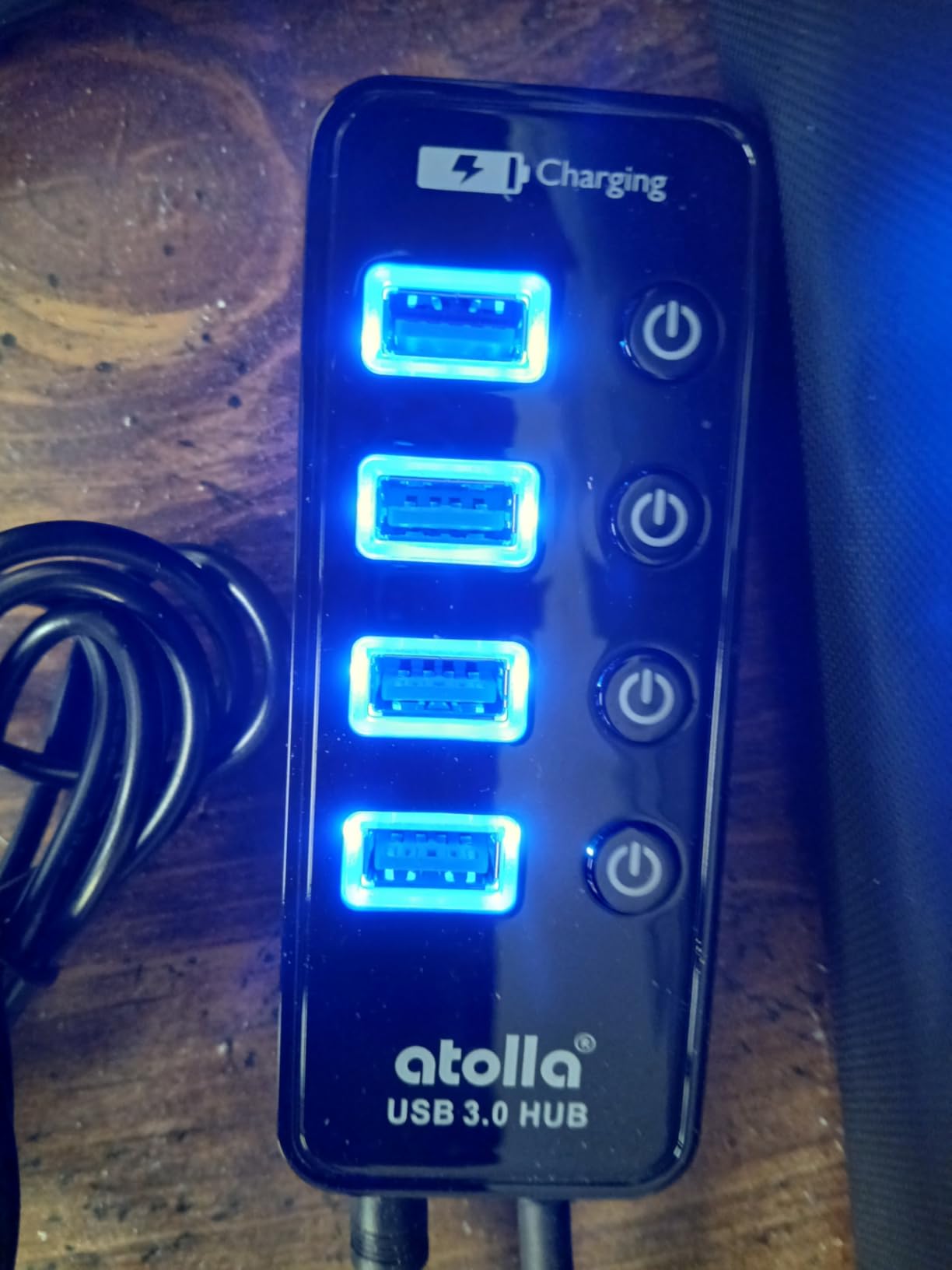 Atolla 4-Port USB 3.0 Hub with 4 Data Ports, 1 Smart Charging Port, Individual On/Off Switches and 5V/3A Adapter customer photo 2