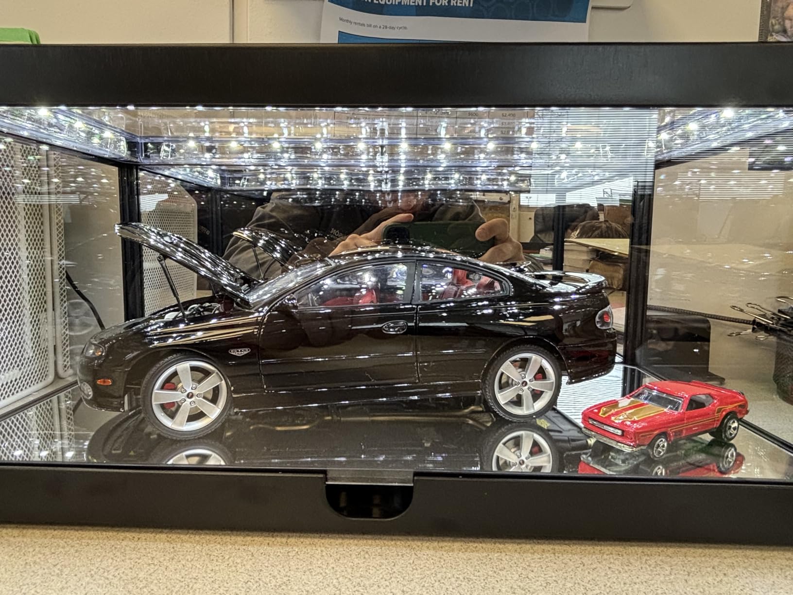 Black Collectible Display Show Case Illumicase+ with LED Lights and Mirror Base and Back for 1:64 1:43 1:32 1:24 1:18 Scale Models customer photo 2