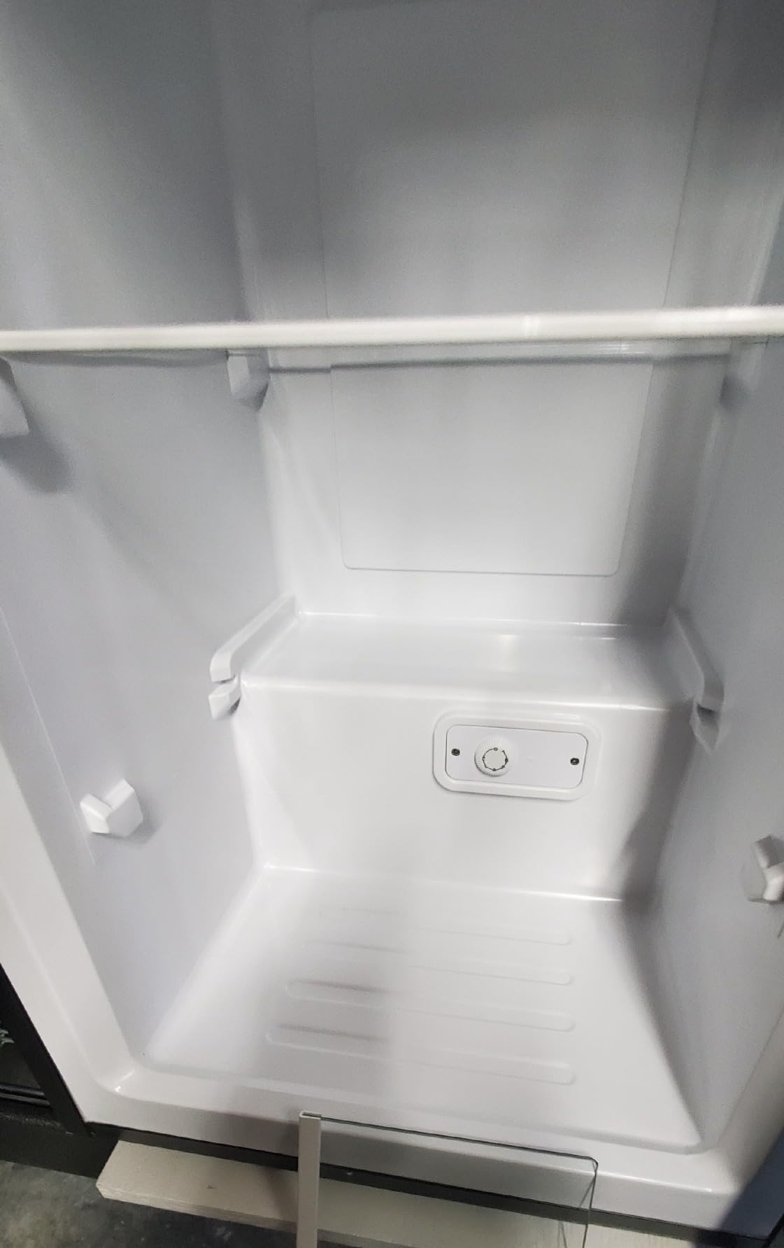 Kismile Small Freezer Upright, 3.0 Cu.ft Mini Freezer with Adjustable Thermostat, Removable Shelves, Reversible Single Door, Stand Up Freezer for Bedroom/Home/Dorms/Apartment (Stainless Steel) customer photo 1