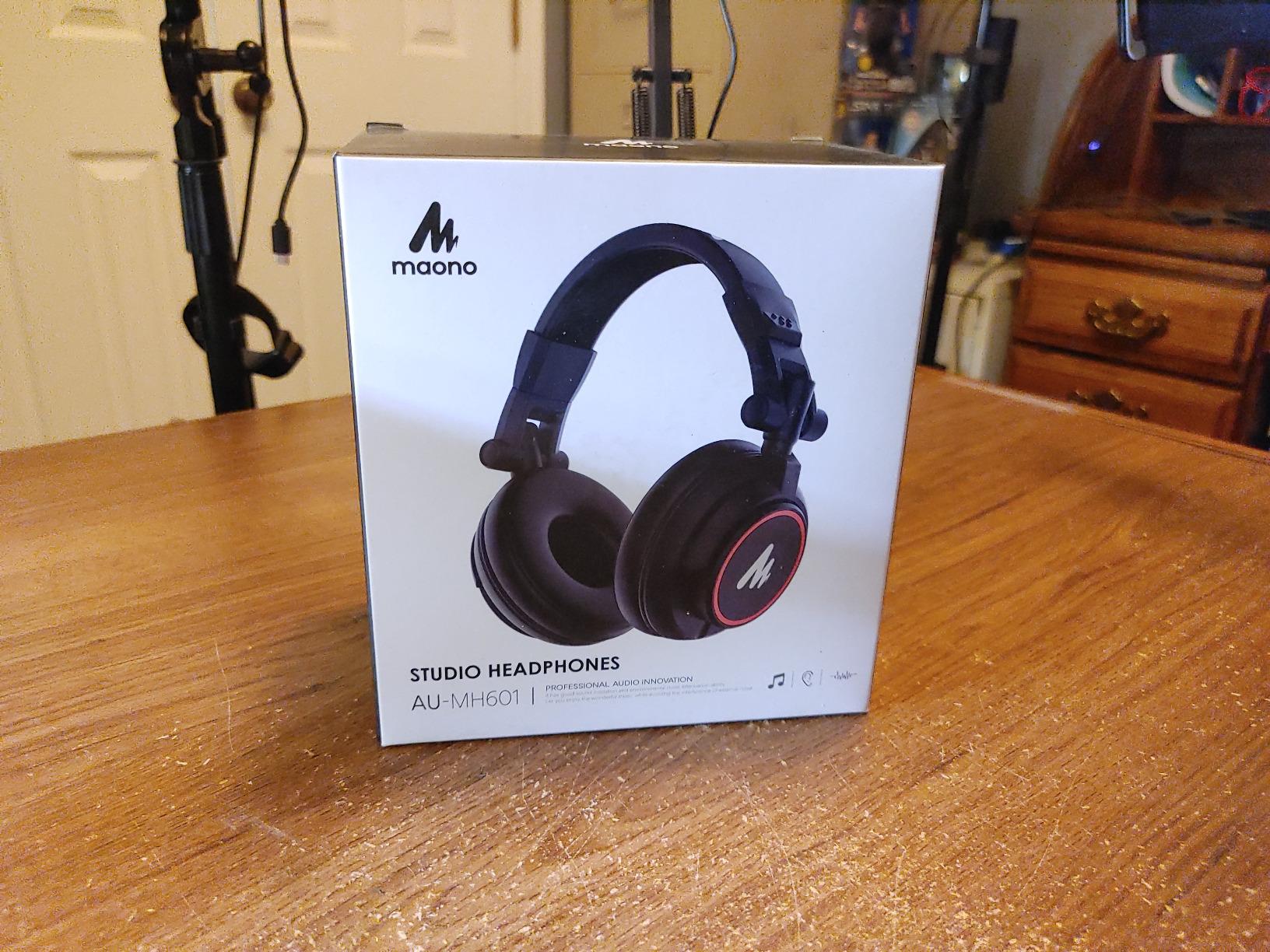 MAONO MH601 Professional Studio Monitor Headphones, Wired Closed Back Over Ear DJ Headset customer photo 2