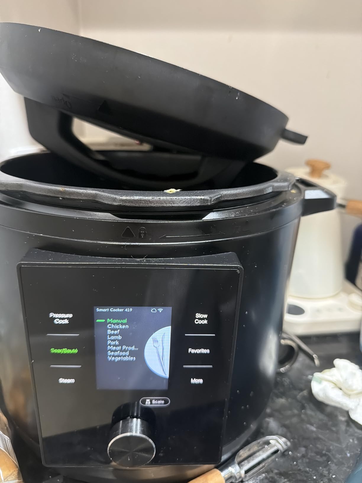CHEF iQ Smart Pressure Cooker with WiFi and Built-in Scale - Easy-to-Use 10-in-1 Multicooker with 500+ Guided Recipes - Rice Cooker, Slow Cooker, Instant Meals for Foodies - 6 Quart - Family Size customer photo 1
