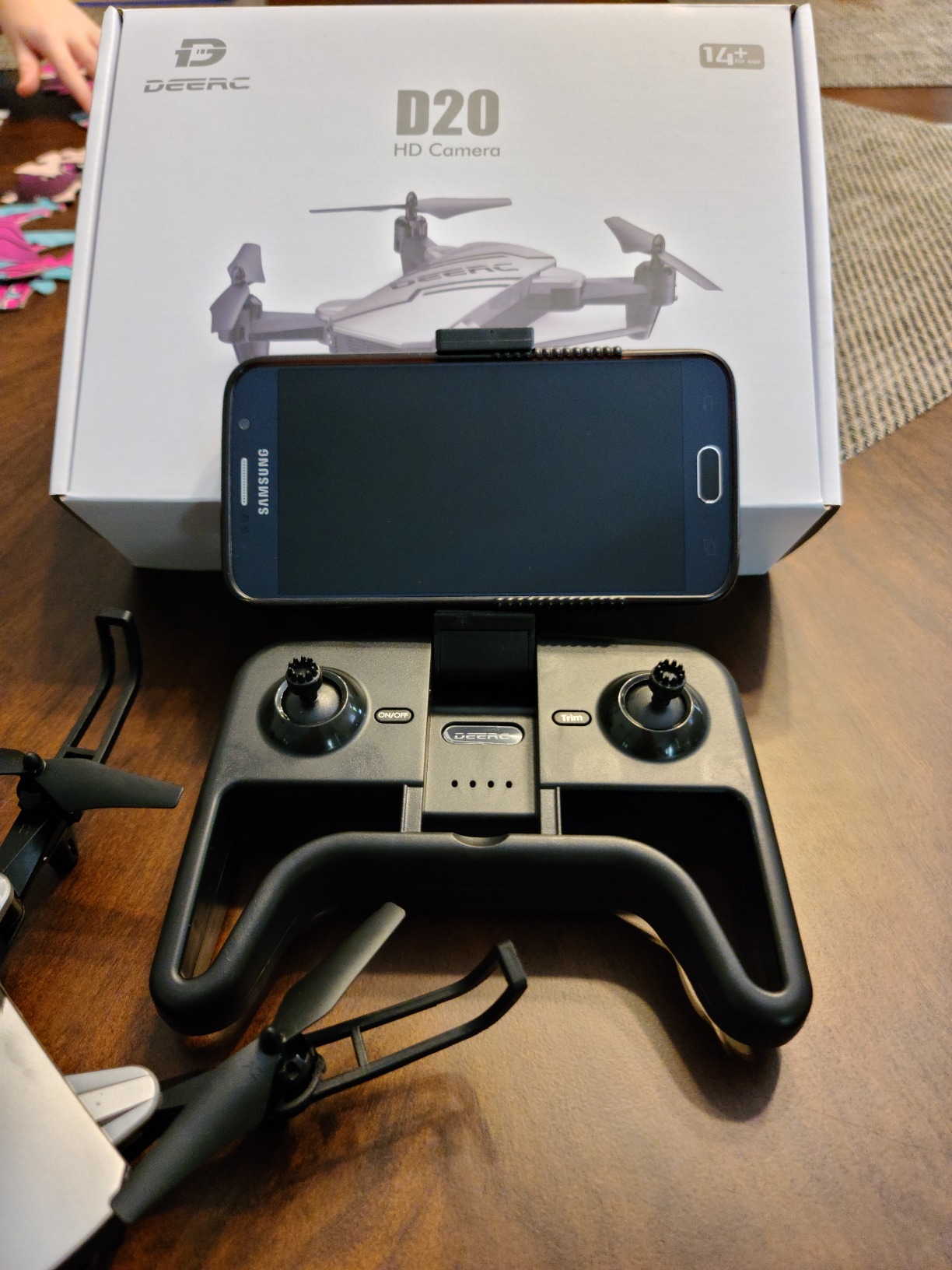 DEERC D20 Mini Drone for Kids with 720P HD FPV Camera Remote Control Toys Gifts for Boys Girls with Altitude Hold, Headless Mode, One Key Start Speed Adjustment, 3D Flips 2 Batteries, Silver customer photo 1
